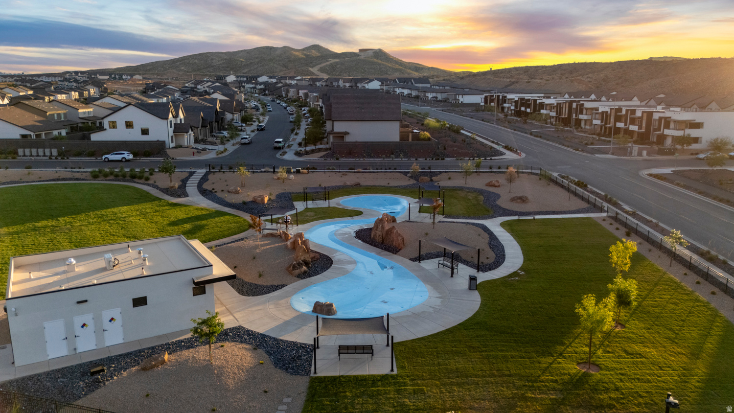 STANDING ROCK WEST AT LONG VALLEY - Residential
