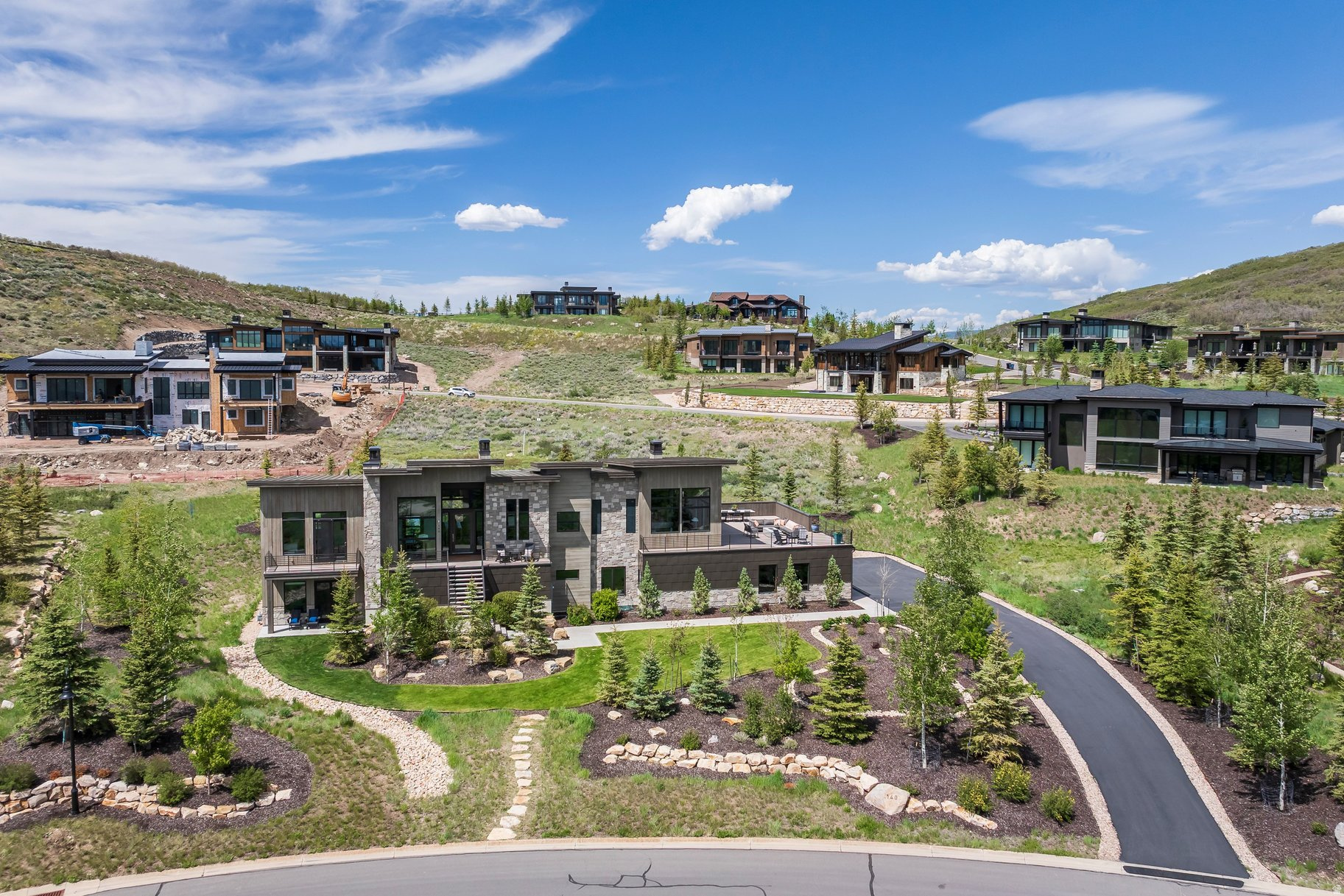 DEER VISTA - Residential