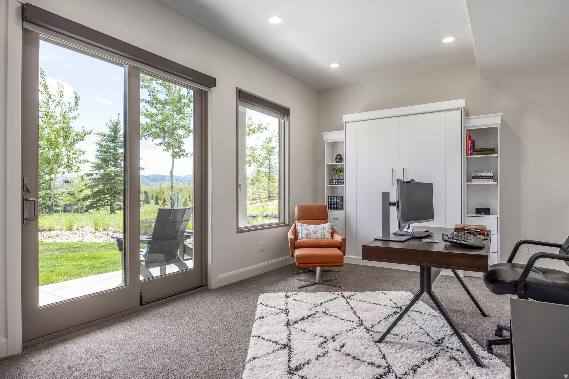 DEER VISTA - Residential