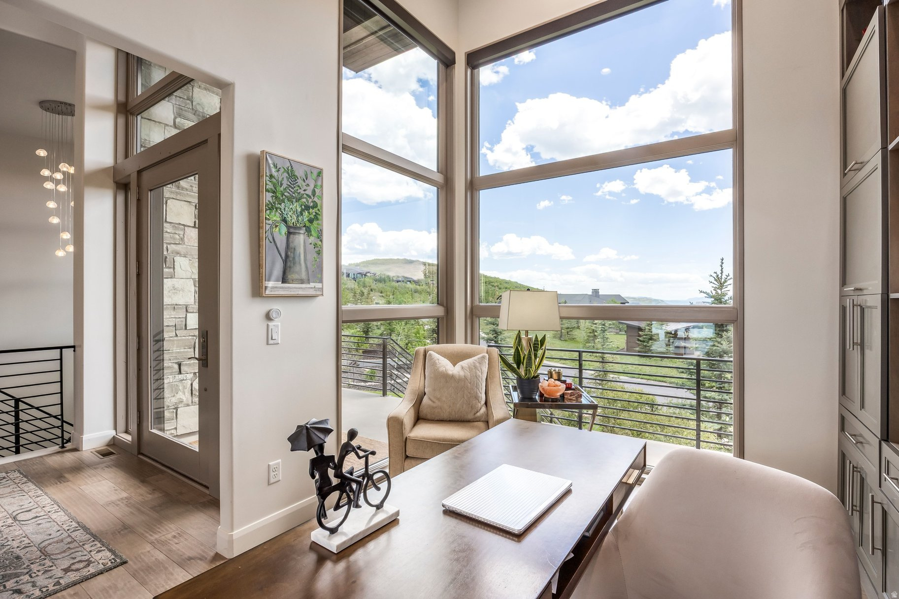 DEER VISTA - Residential