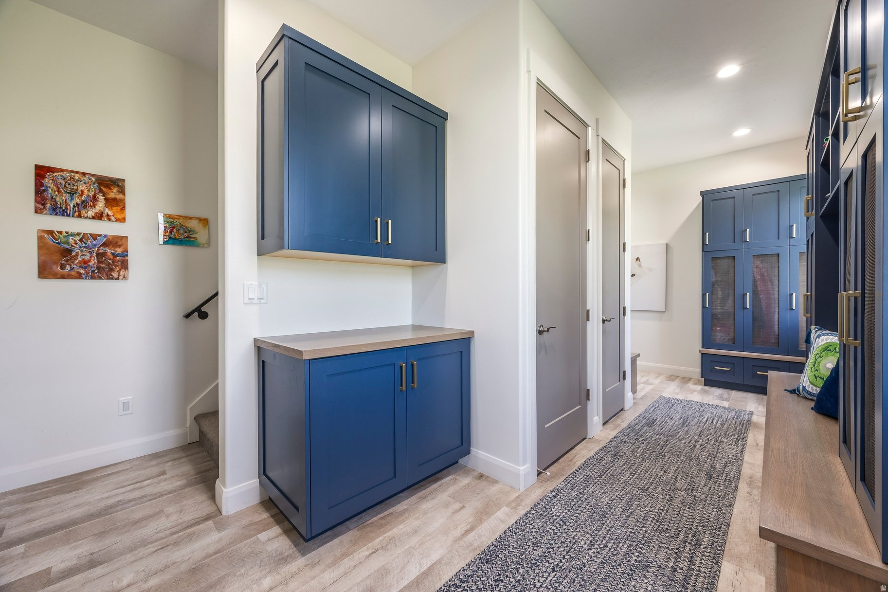DEER VISTA - Residential