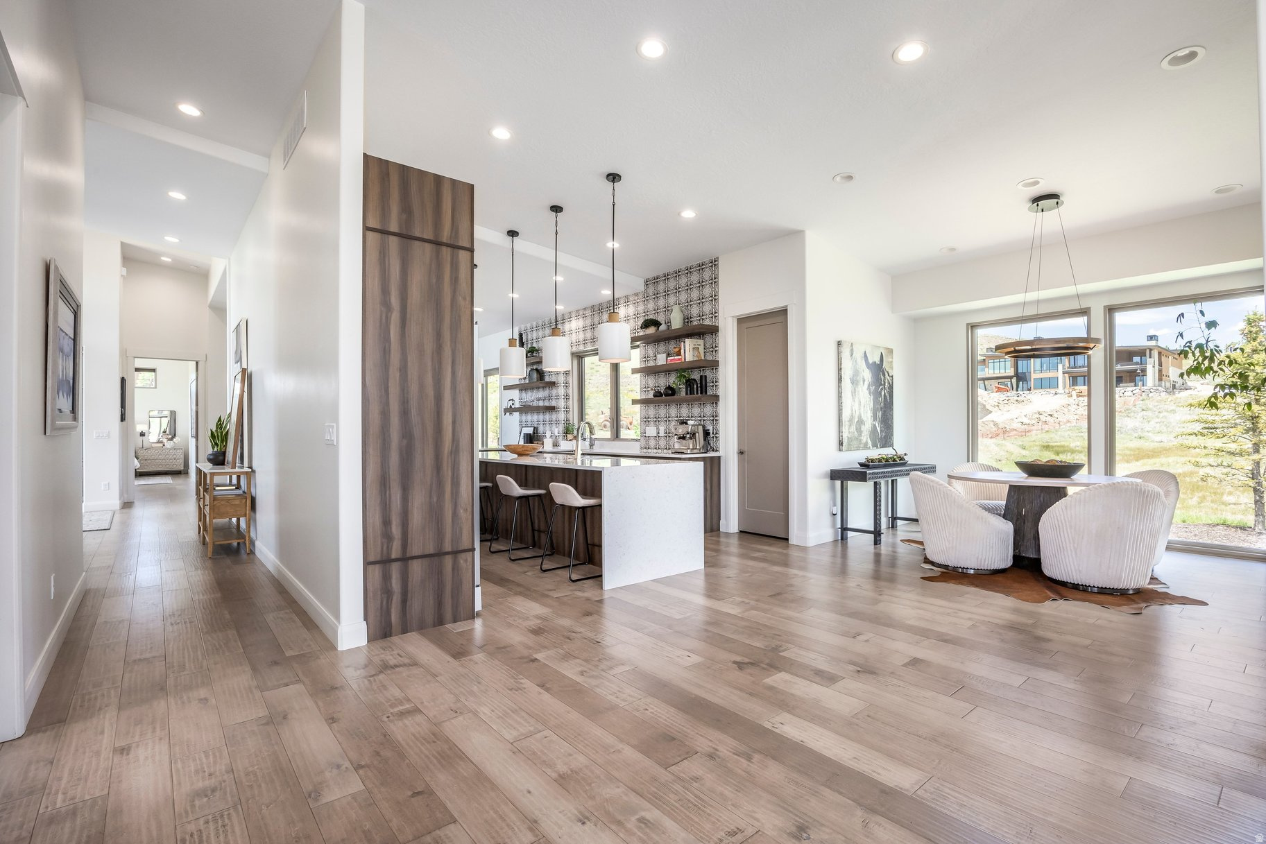 DEER VISTA - Residential