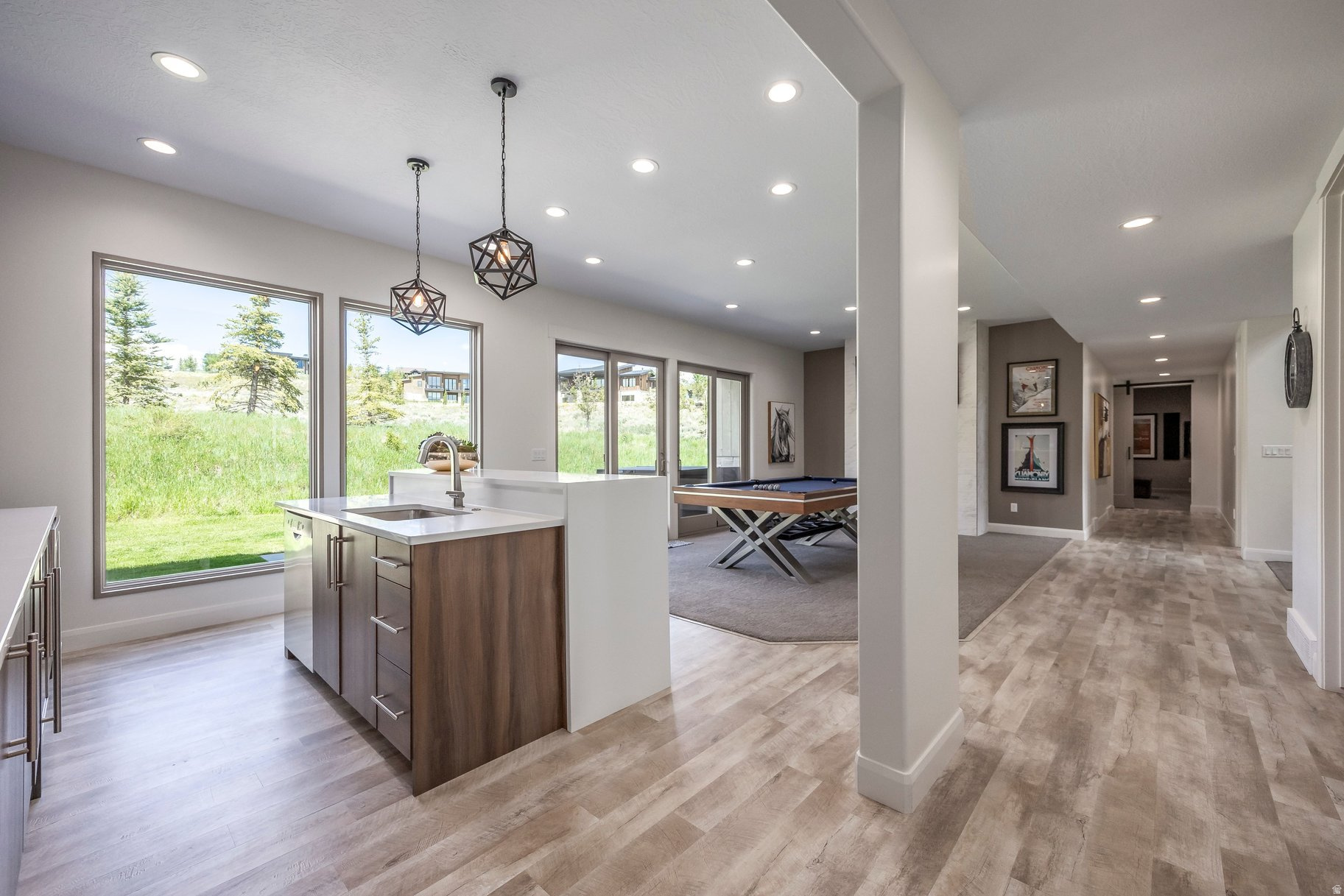 DEER VISTA - Residential