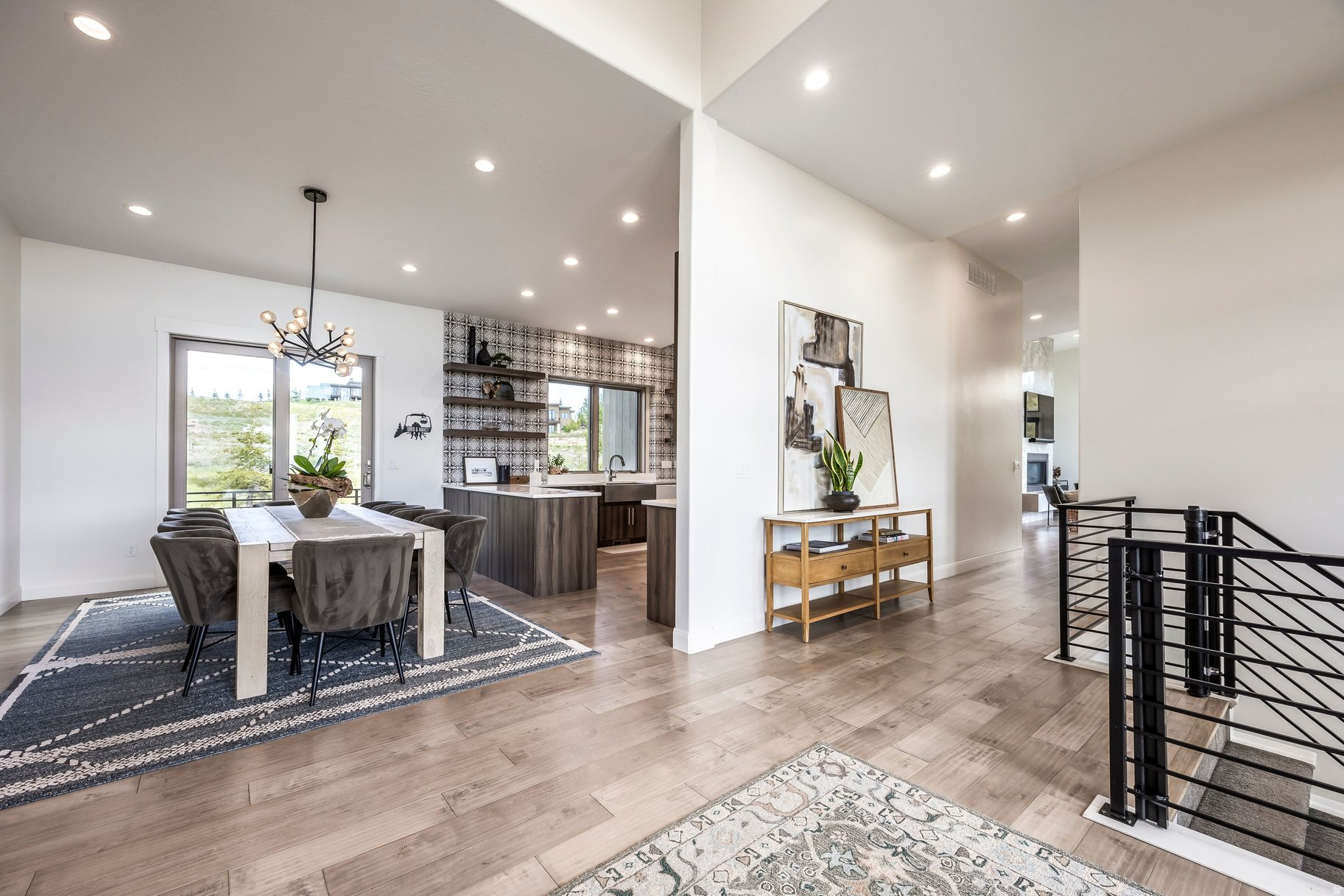 DEER VISTA - Residential