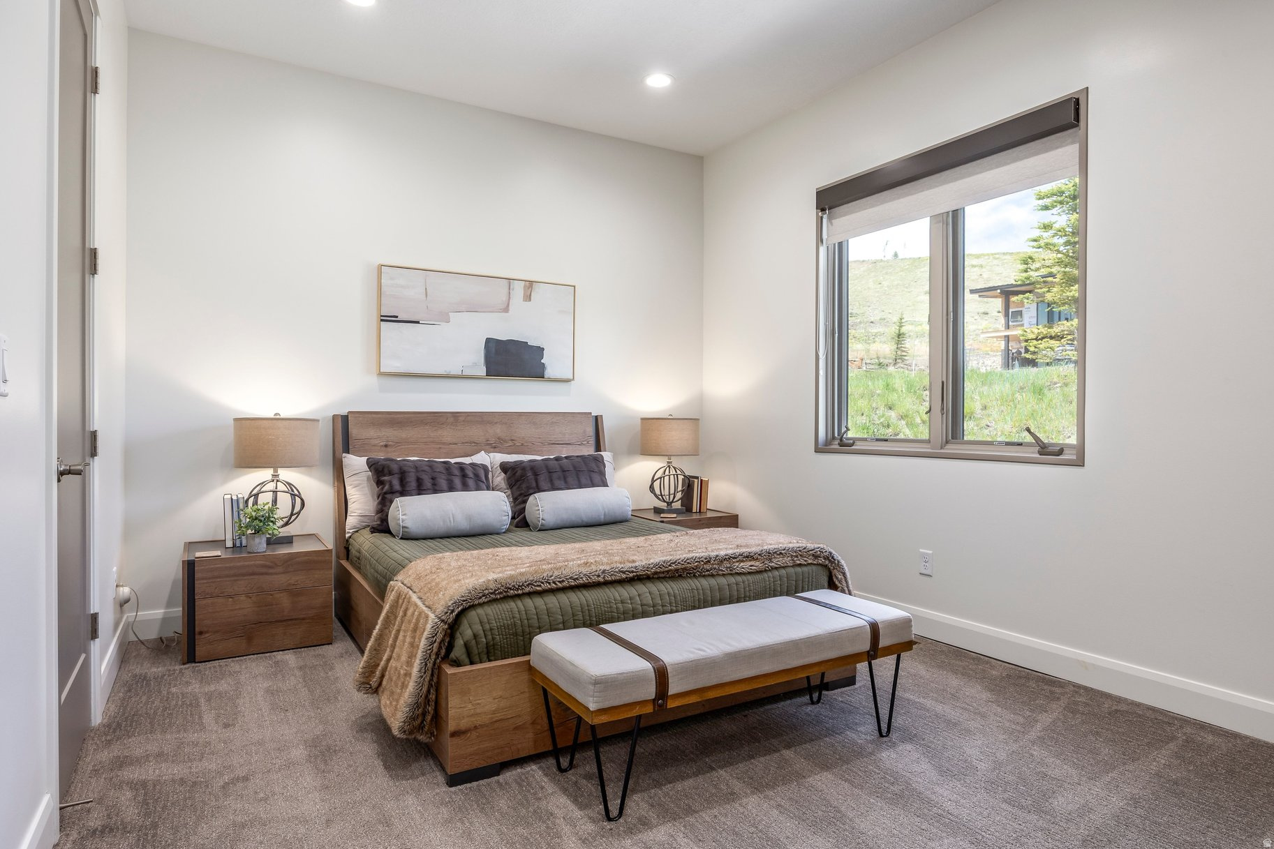 DEER VISTA - Residential