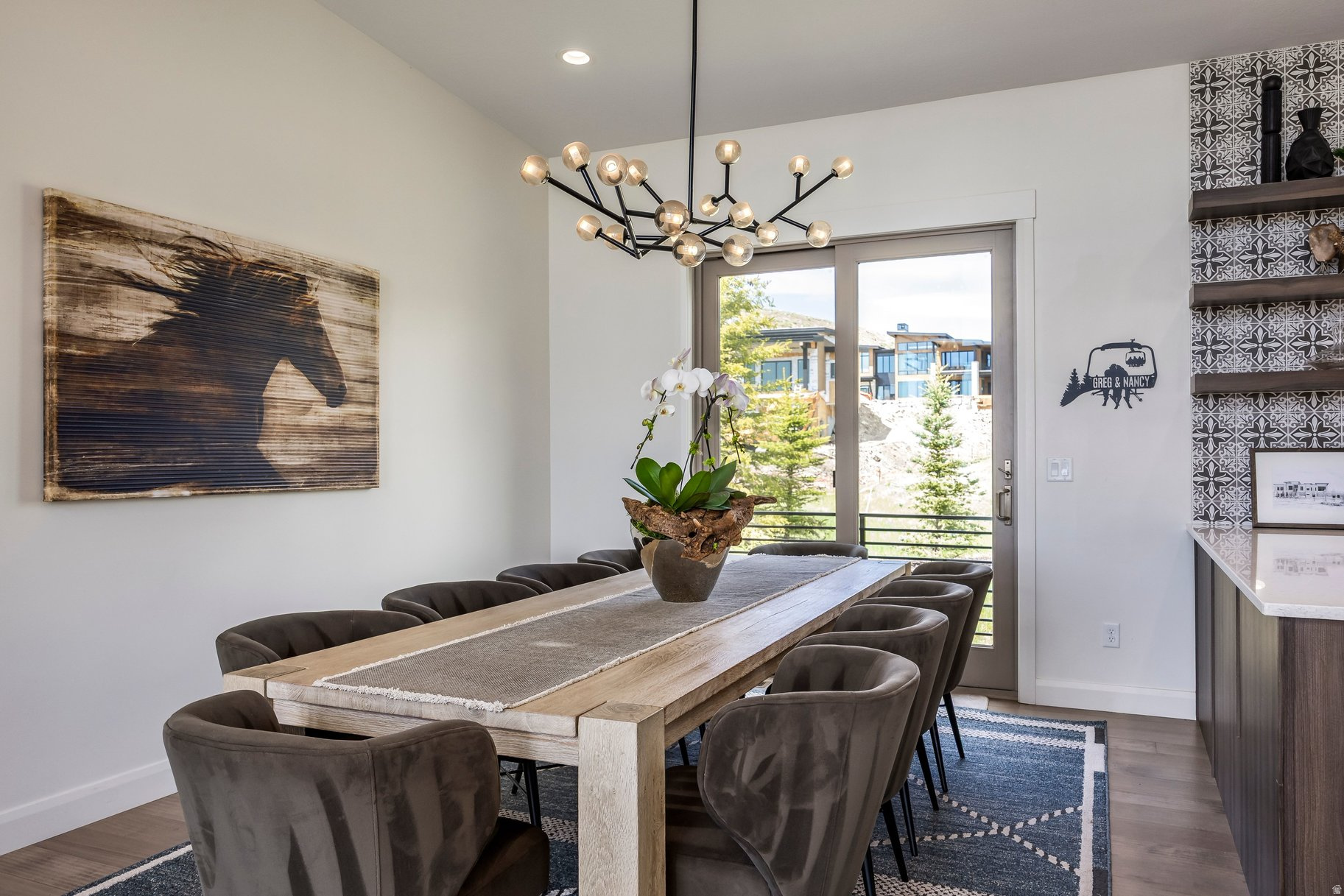 DEER VISTA - Residential
