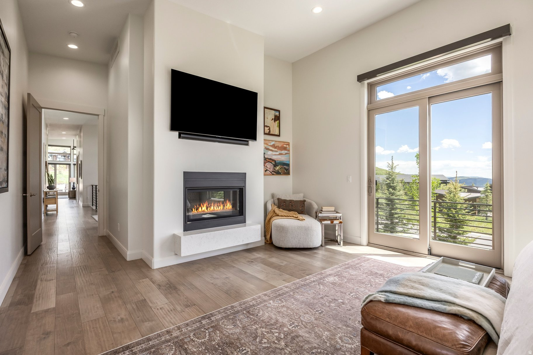 DEER VISTA - Residential