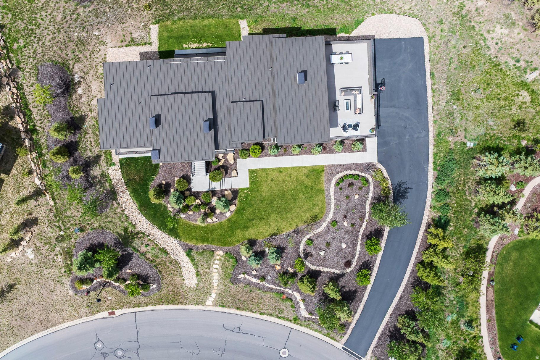 DEER VISTA - Residential