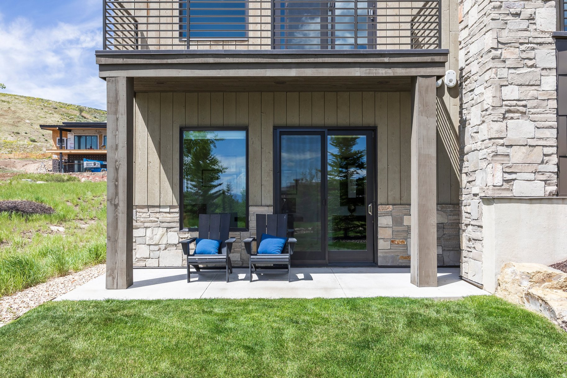 DEER VISTA - Residential