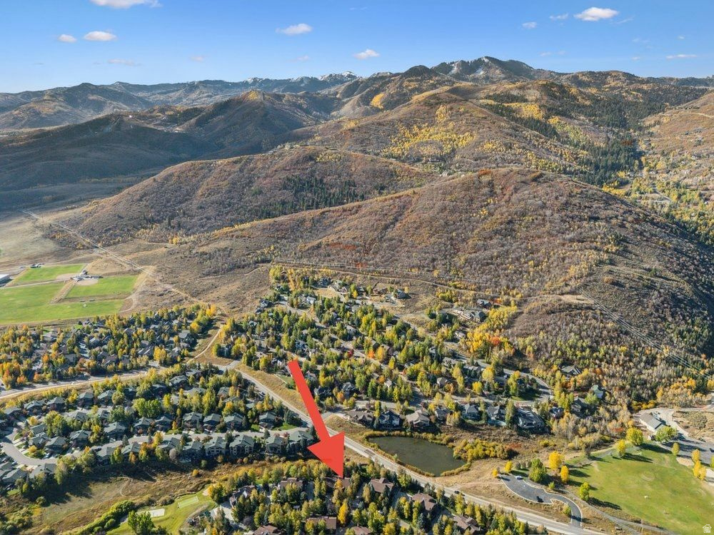 ELK RUN AT PINEBROOK - Residential