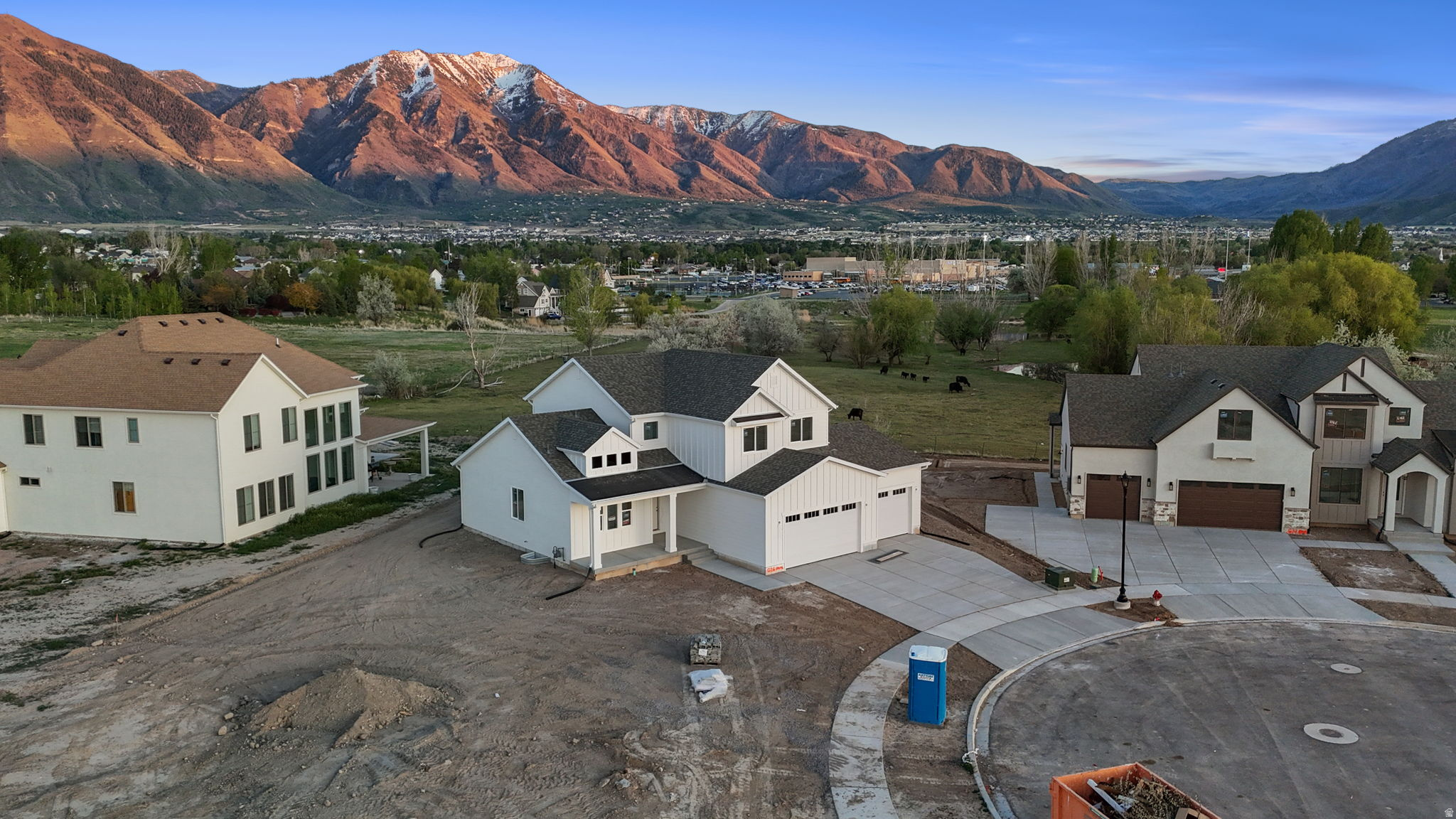 DAVIS FARMS - Residential