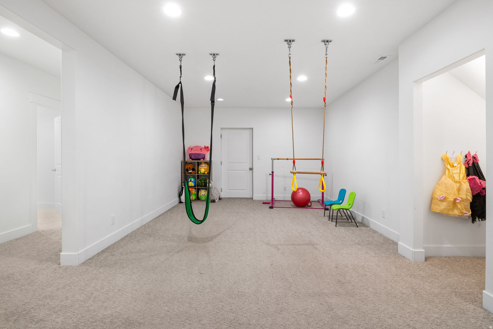 MAPLETON GROVE - Residential