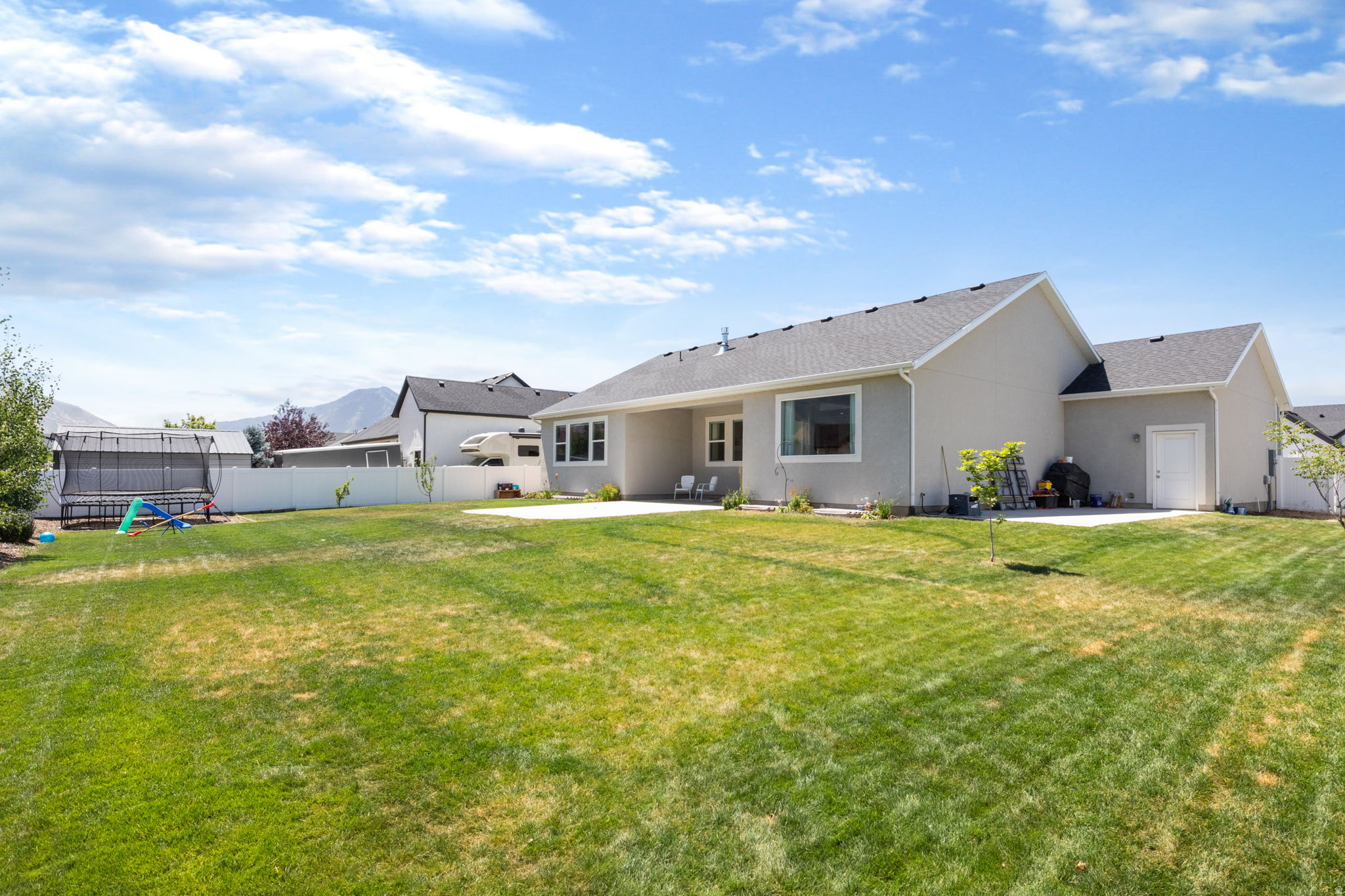 MAPLETON GROVE - Residential
