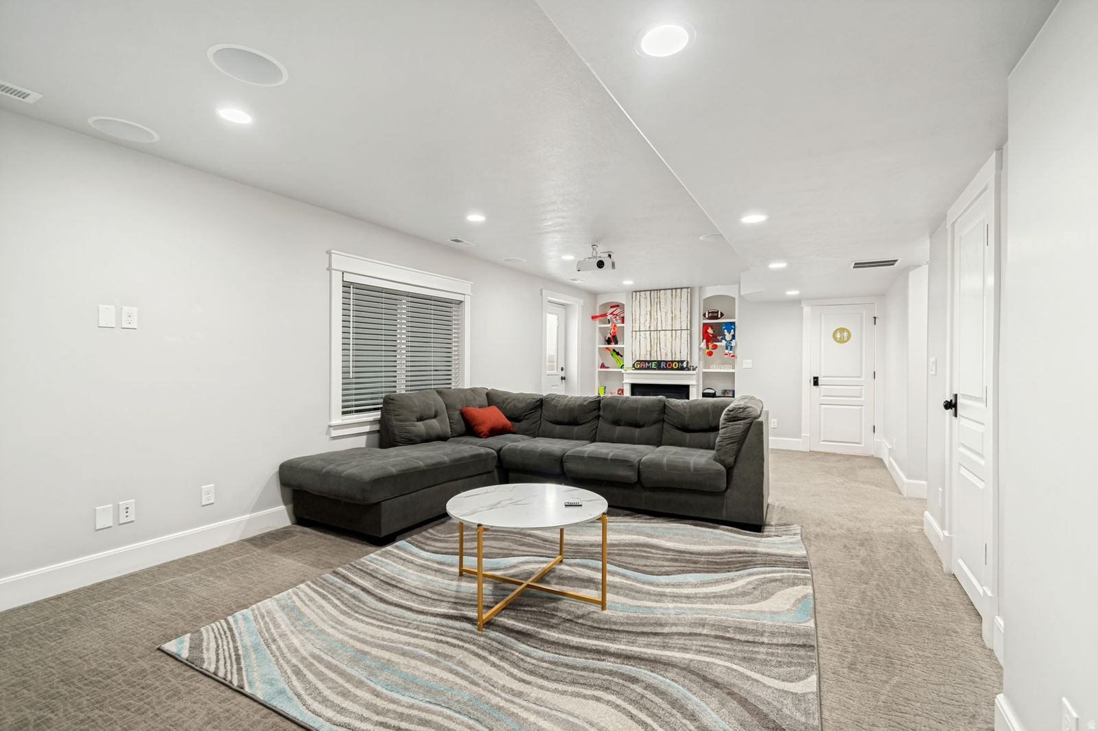 HUNTERS GROVE - Residential
