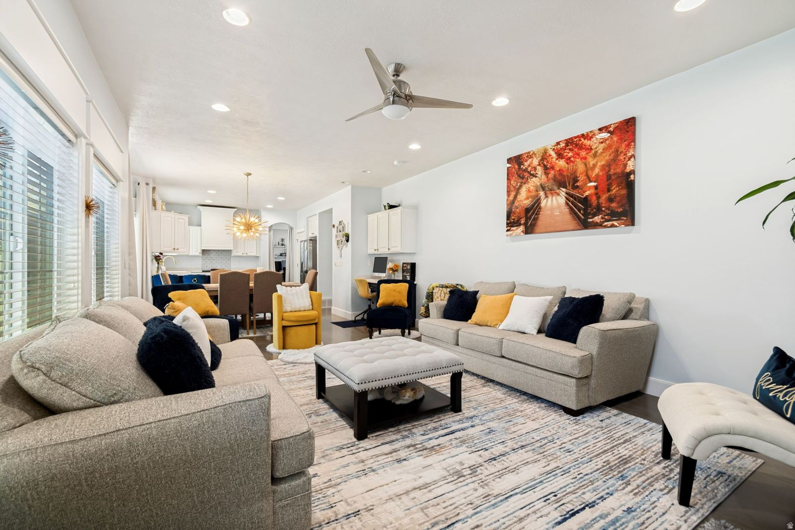 HUNTERS GROVE - Residential