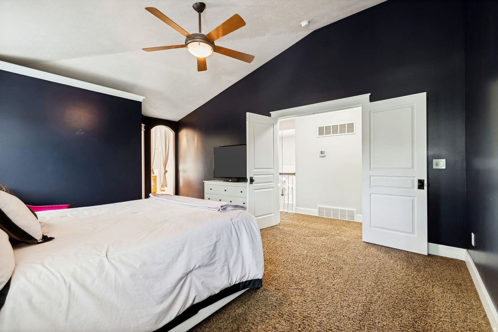 HUNTERS GROVE - Residential