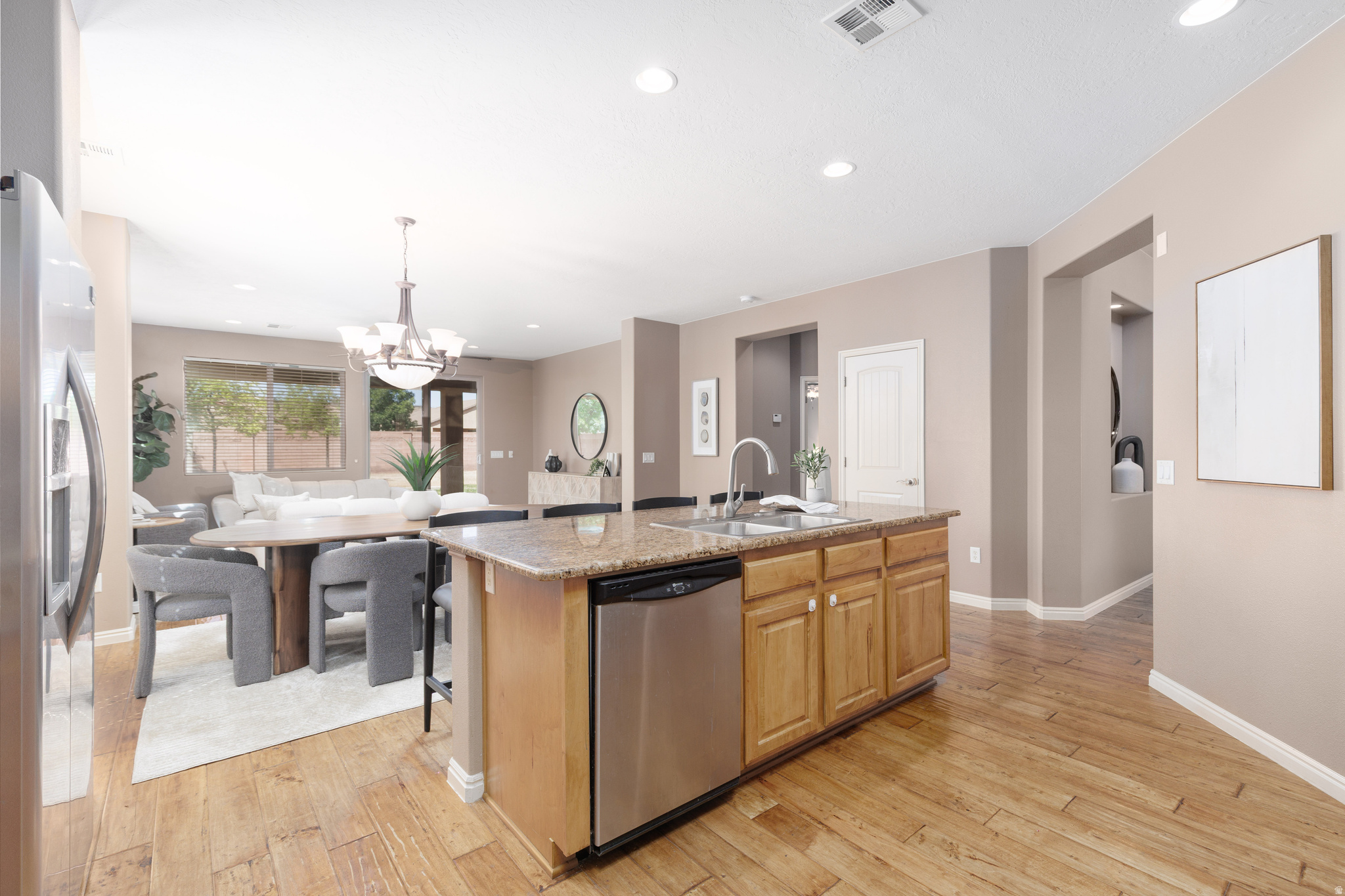 CORAL CANYON - Residential