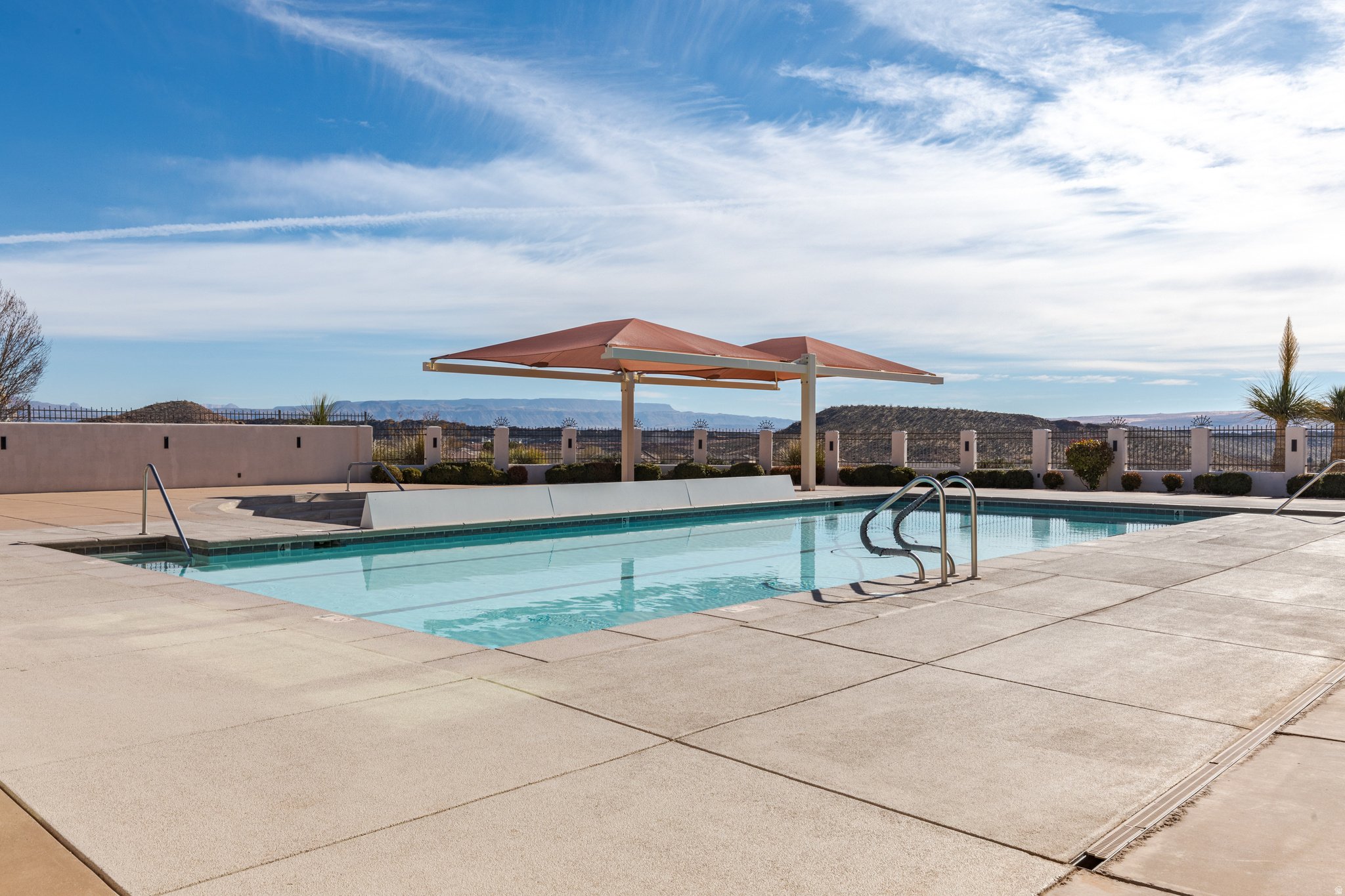 CORAL CANYON - Residential