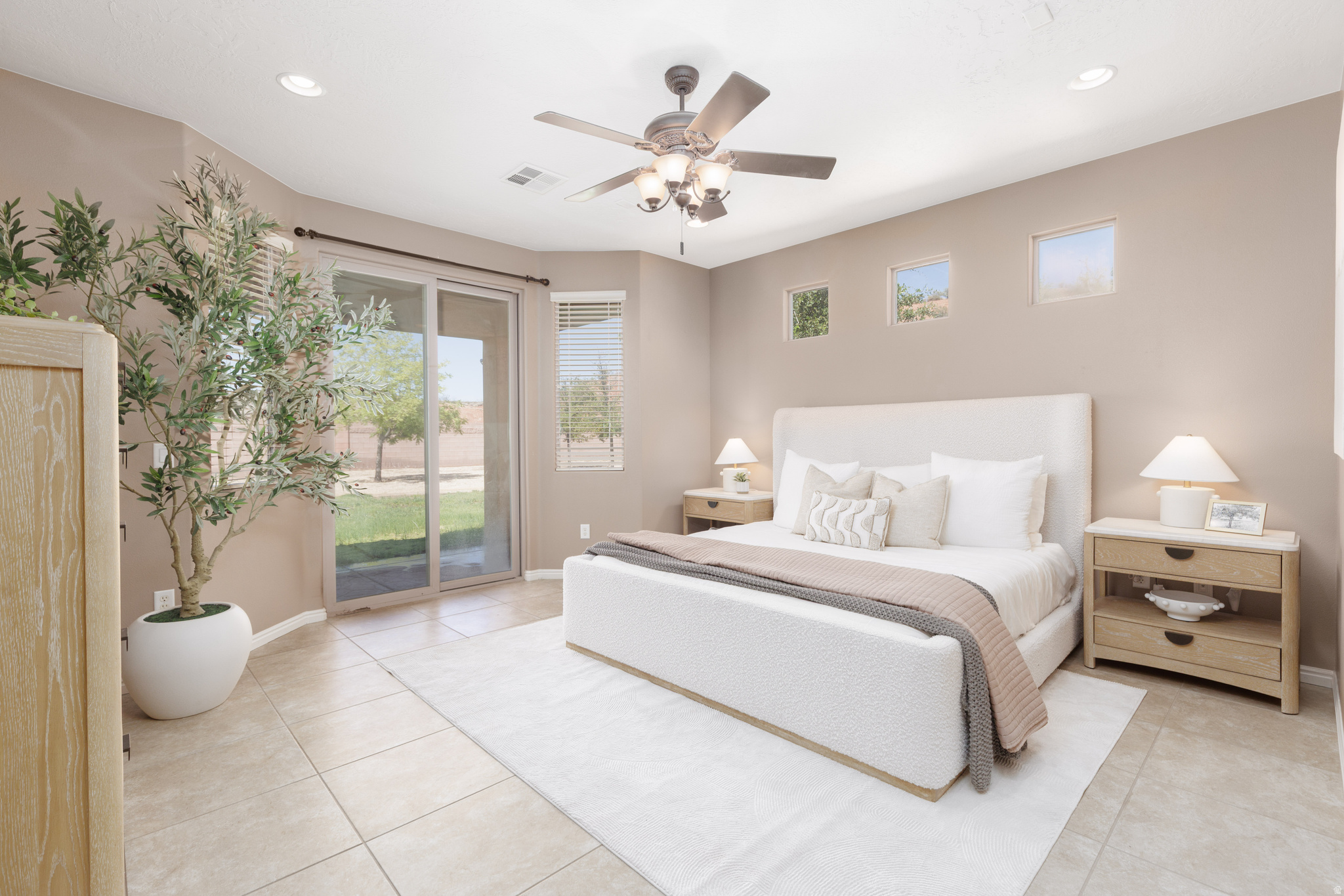 CORAL CANYON - Residential