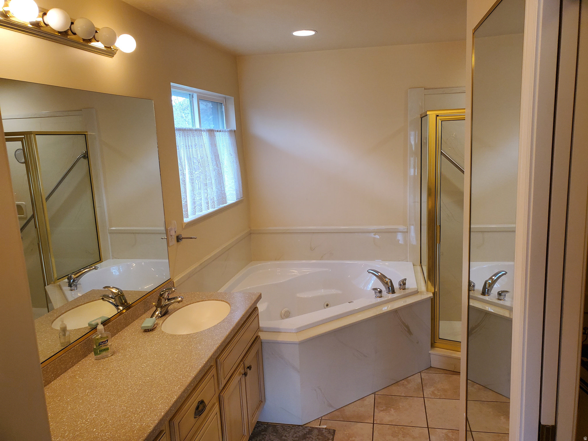 THE COTTAGES AT PLEASANT VALLEY - Residential