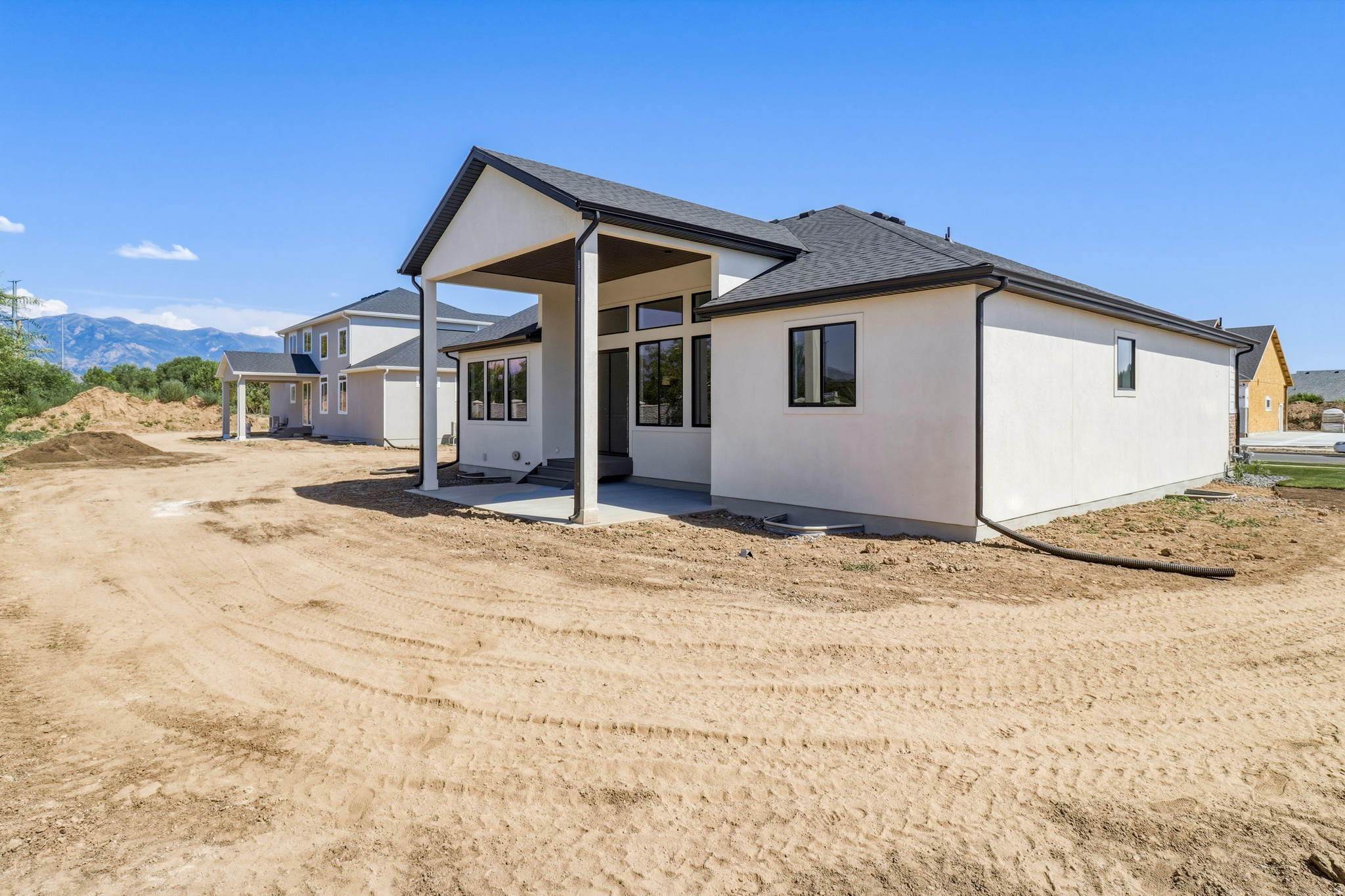 ESTATES AT MAJOR FARMS - Residential