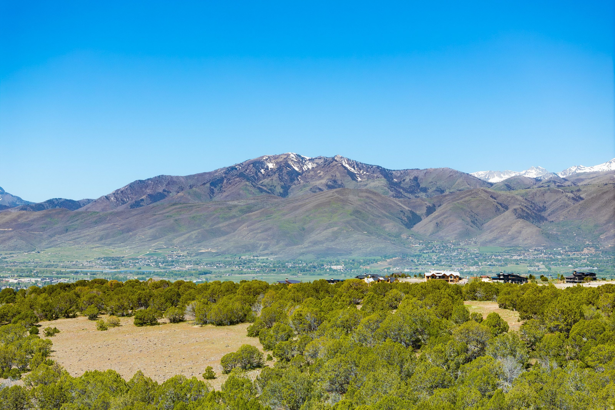 RED LEDGES - Land