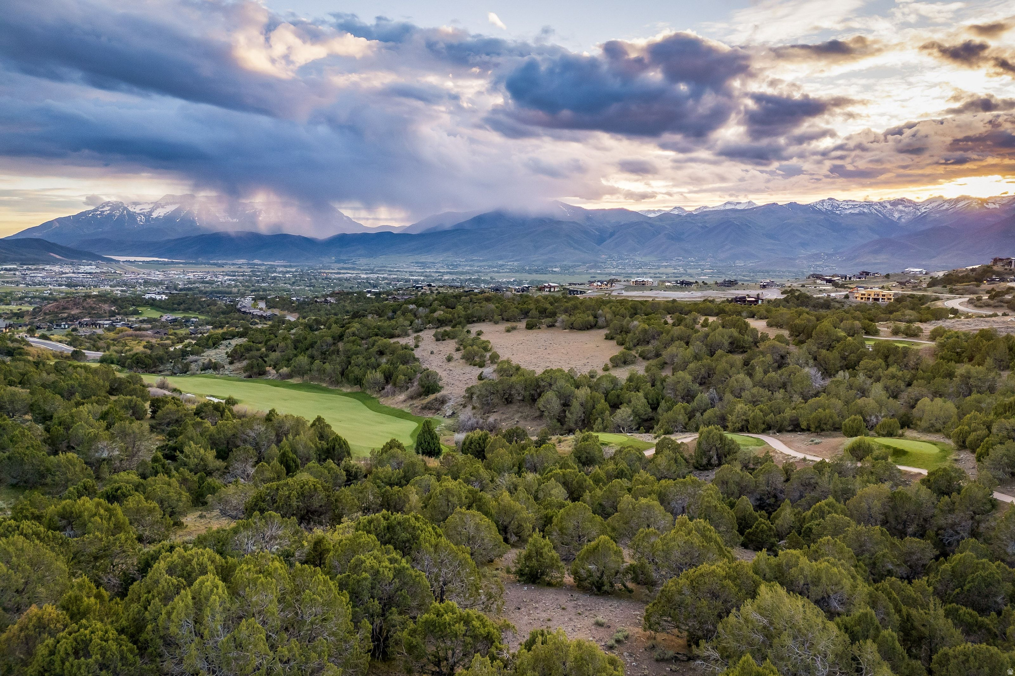 RED LEDGES - Land