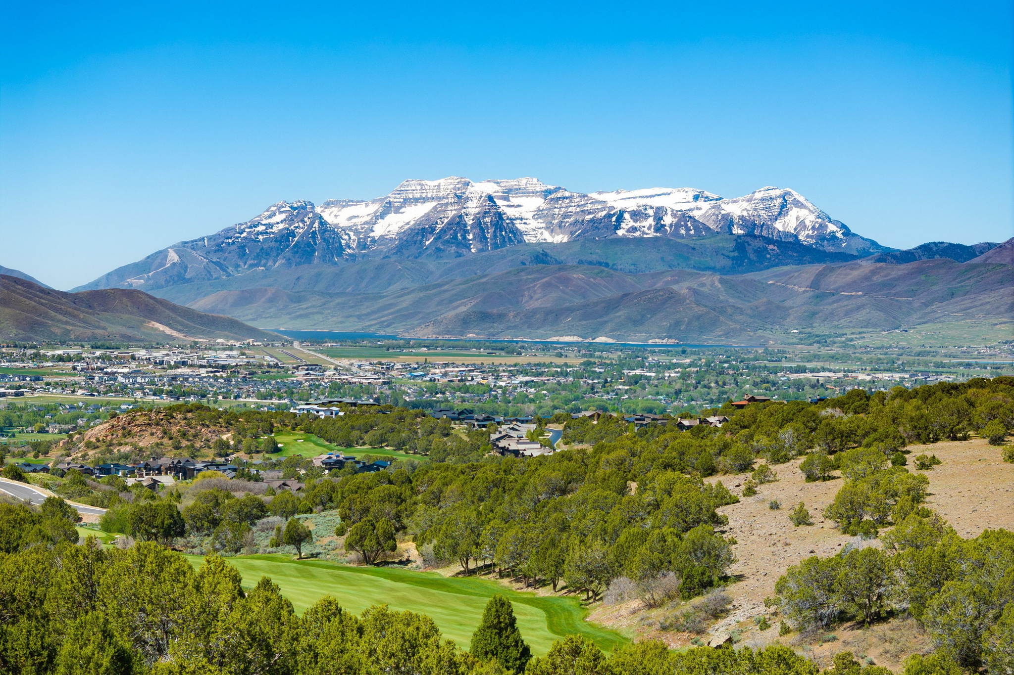 RED LEDGES - Land