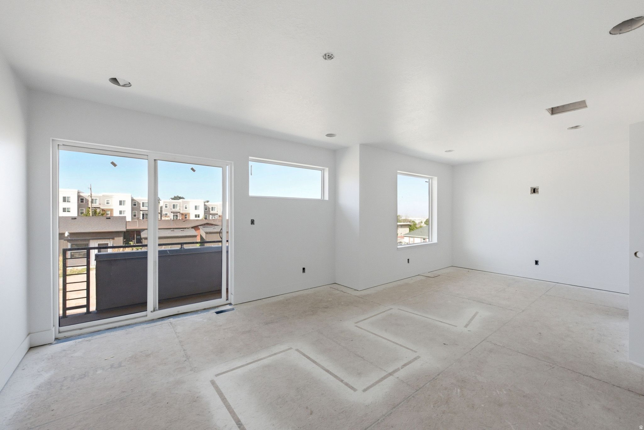 SILVER SKY - Residential