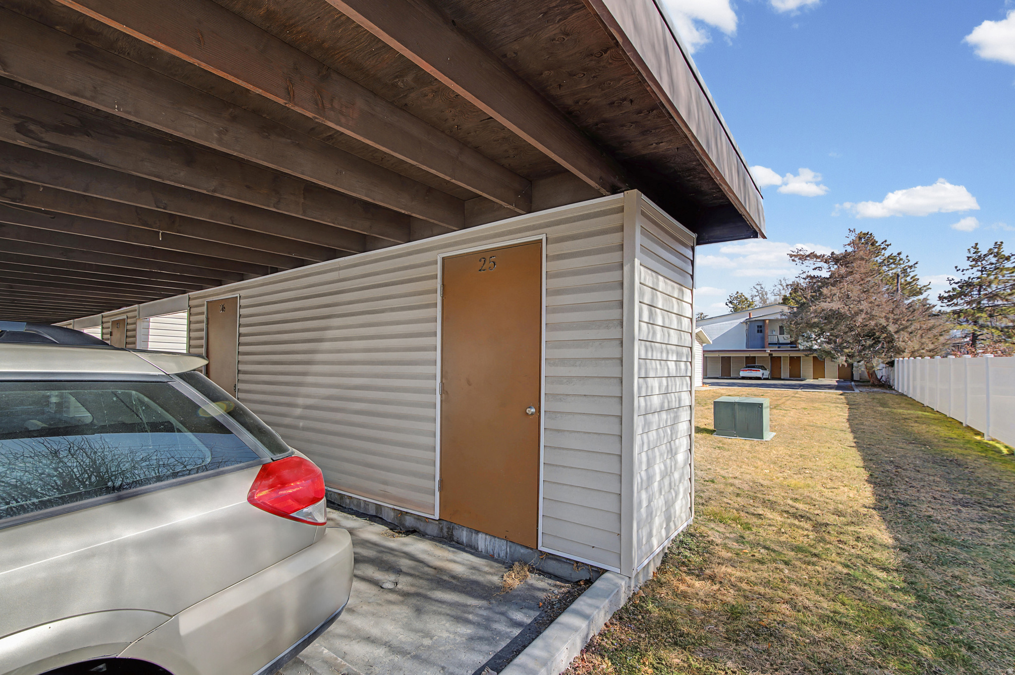 HEATHER RIDGE CONDM - Residential