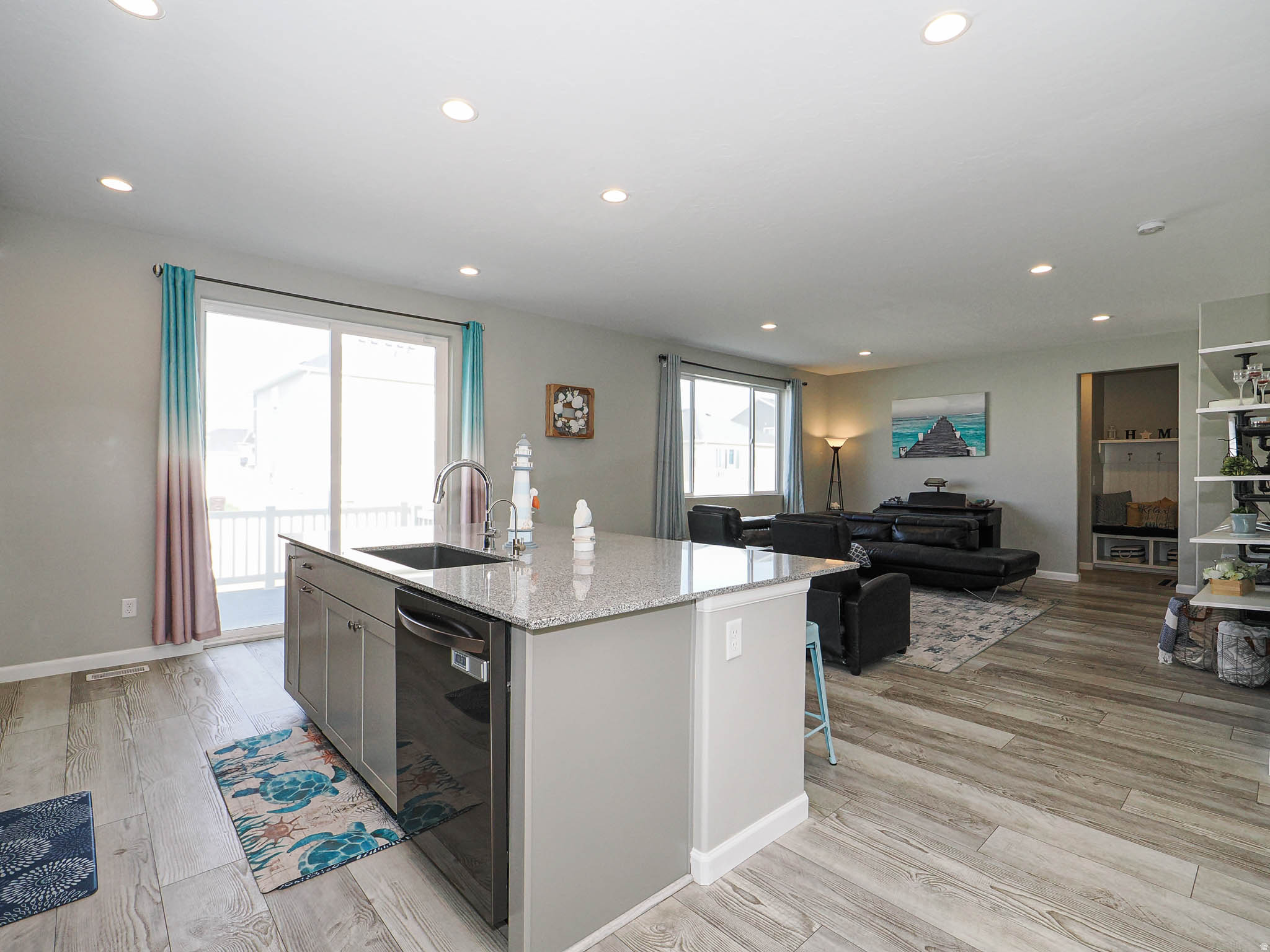 PACIFIC SPRINGS - Residential