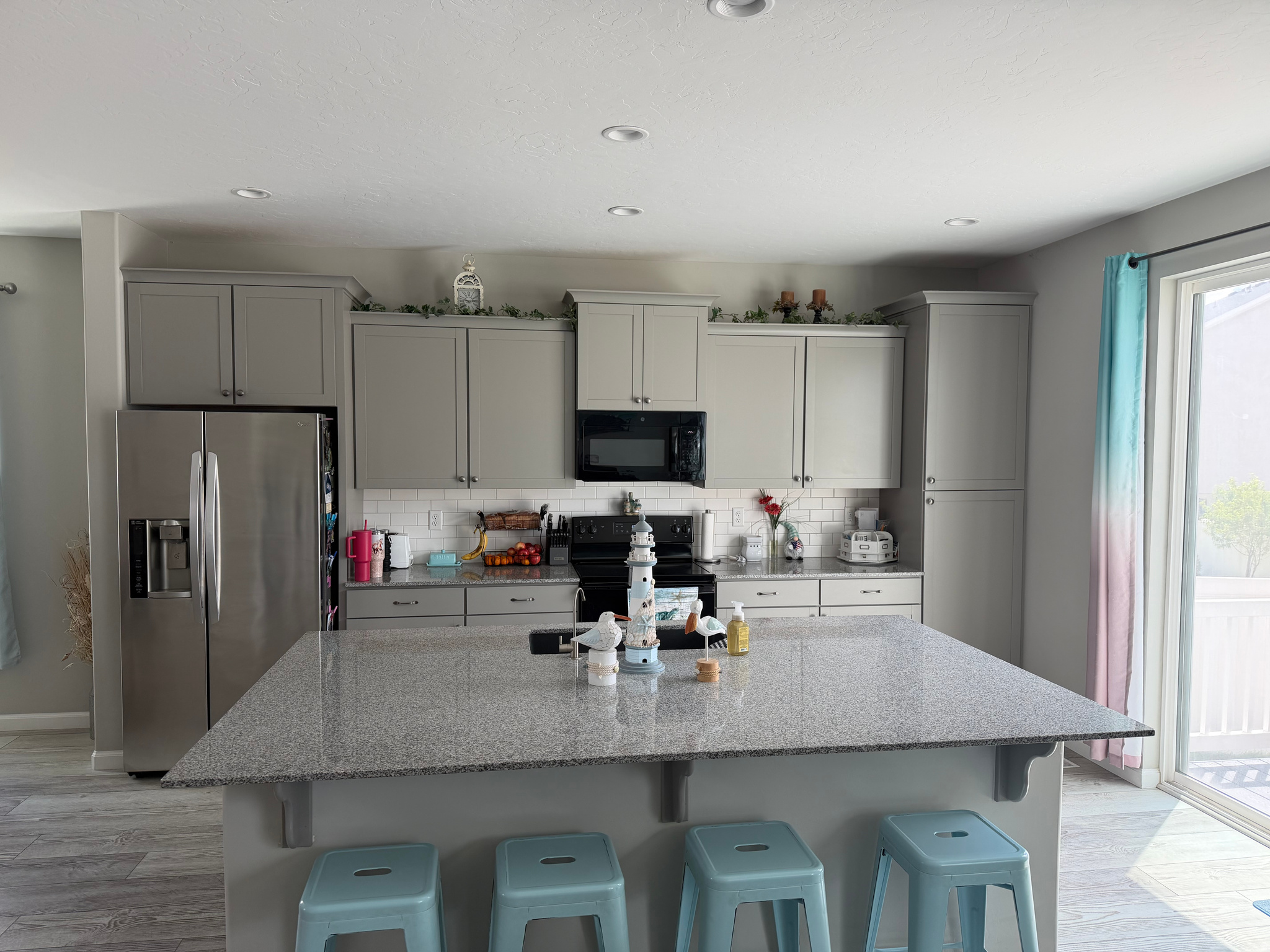 PACIFIC SPRINGS - Residential