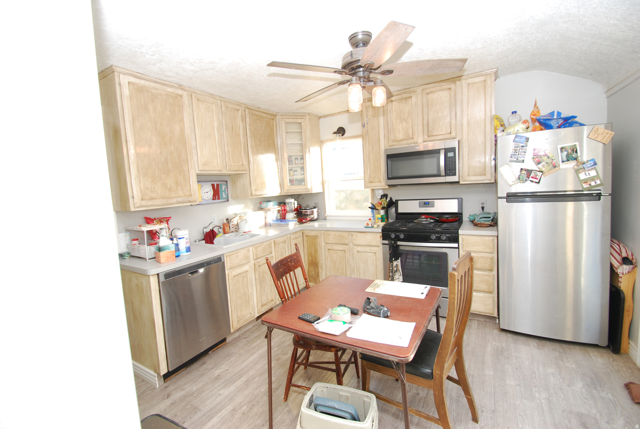 COUNTRY CLUB HEIGHTS - Residential
