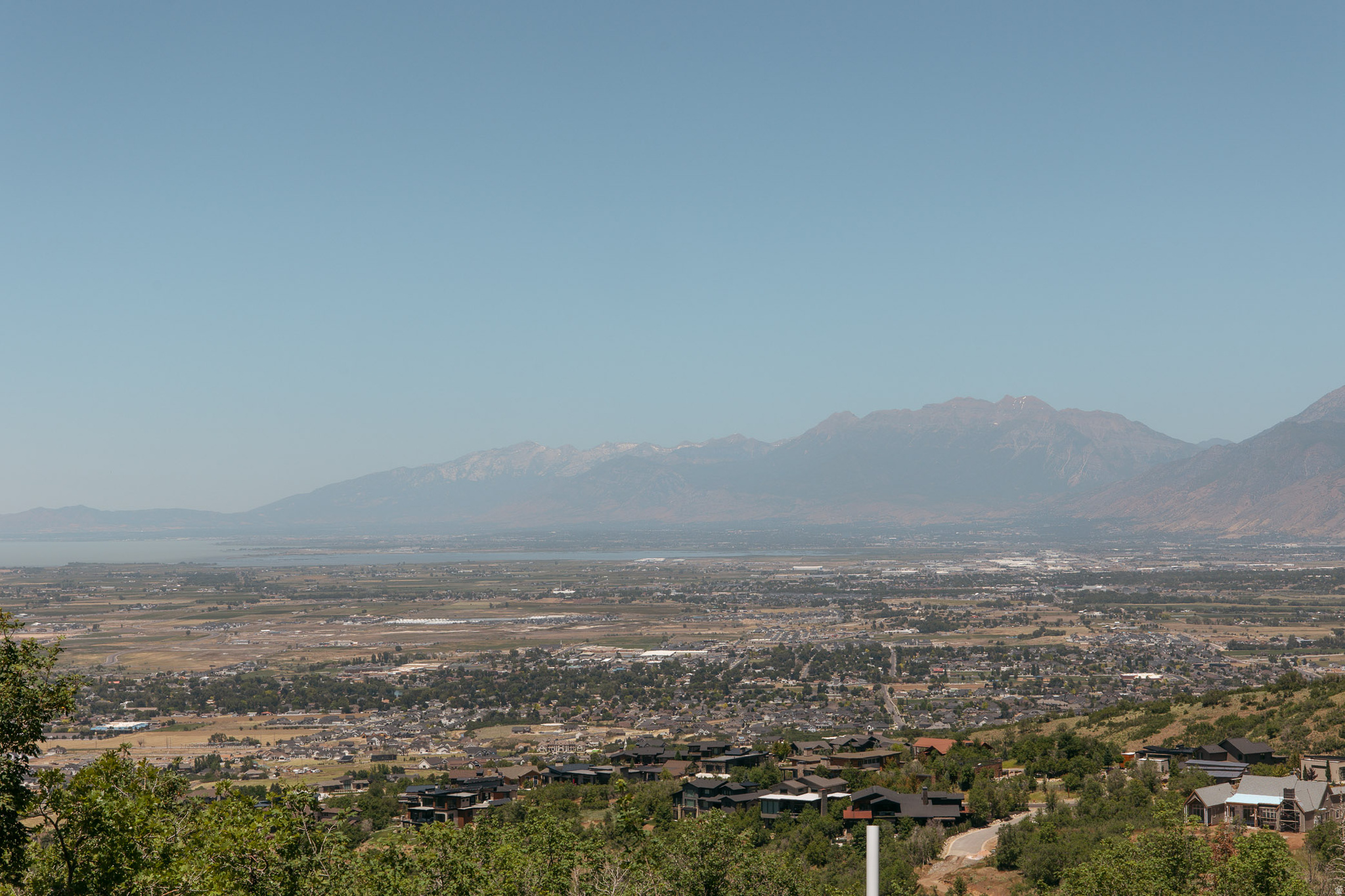 WOODLAND HILLS - Land