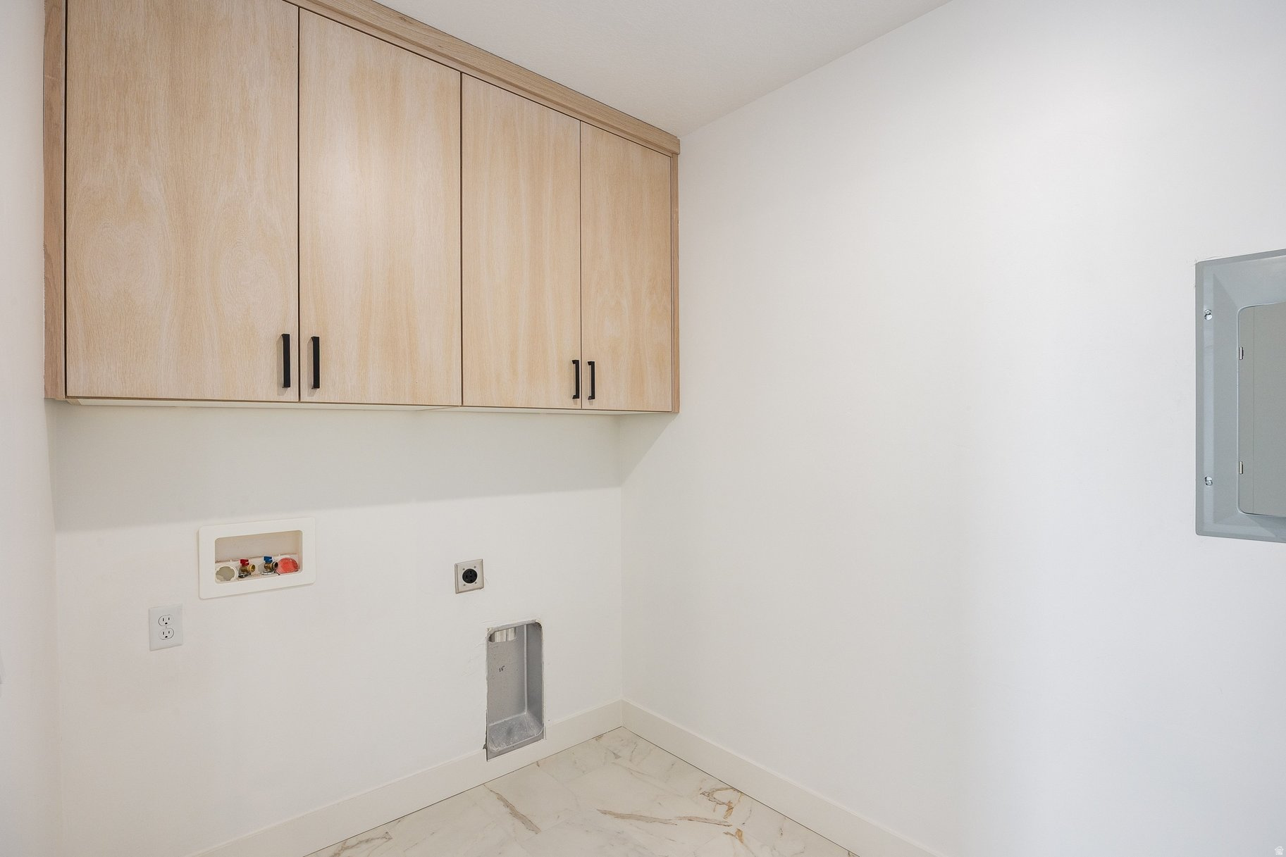APOLLO SQUARE - Residential