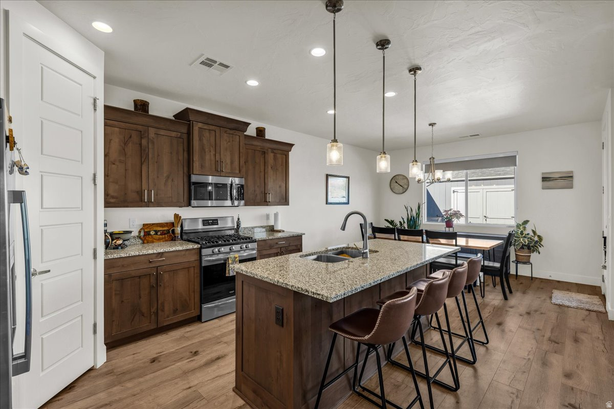 LAVA KNOLLS PH 1 - Residential
