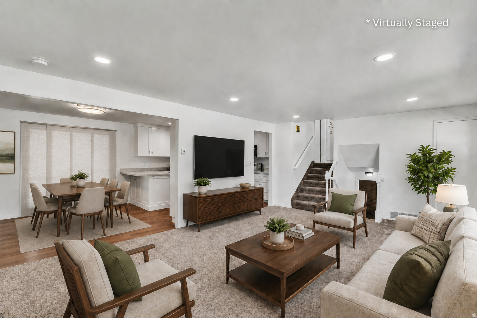 LAKEWOOD VILLAGE - Residential