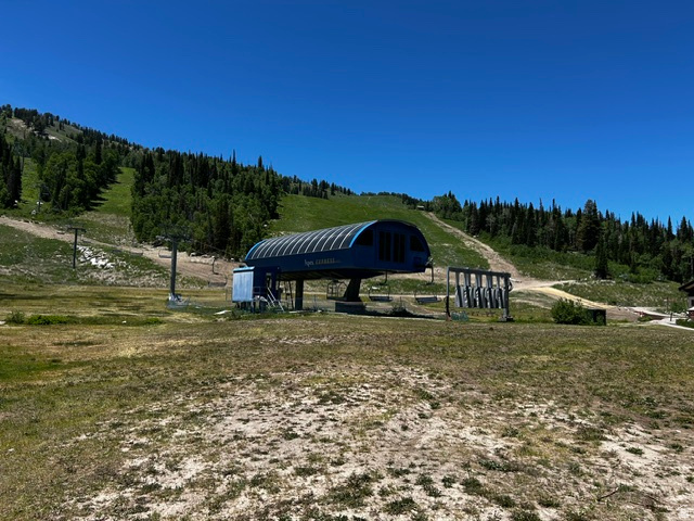 CREEKSIDE - Residential