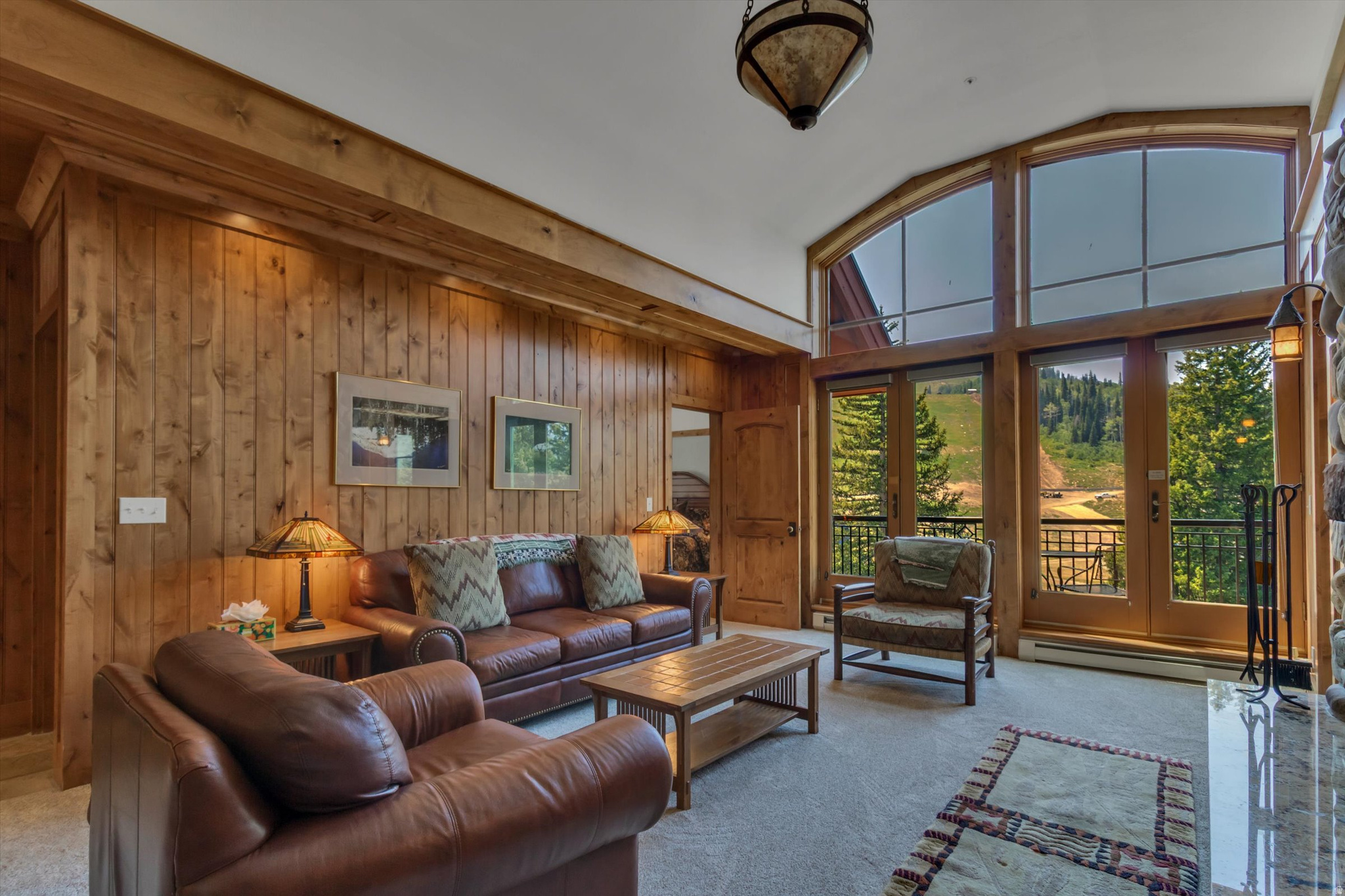 CREEKSIDE - Residential