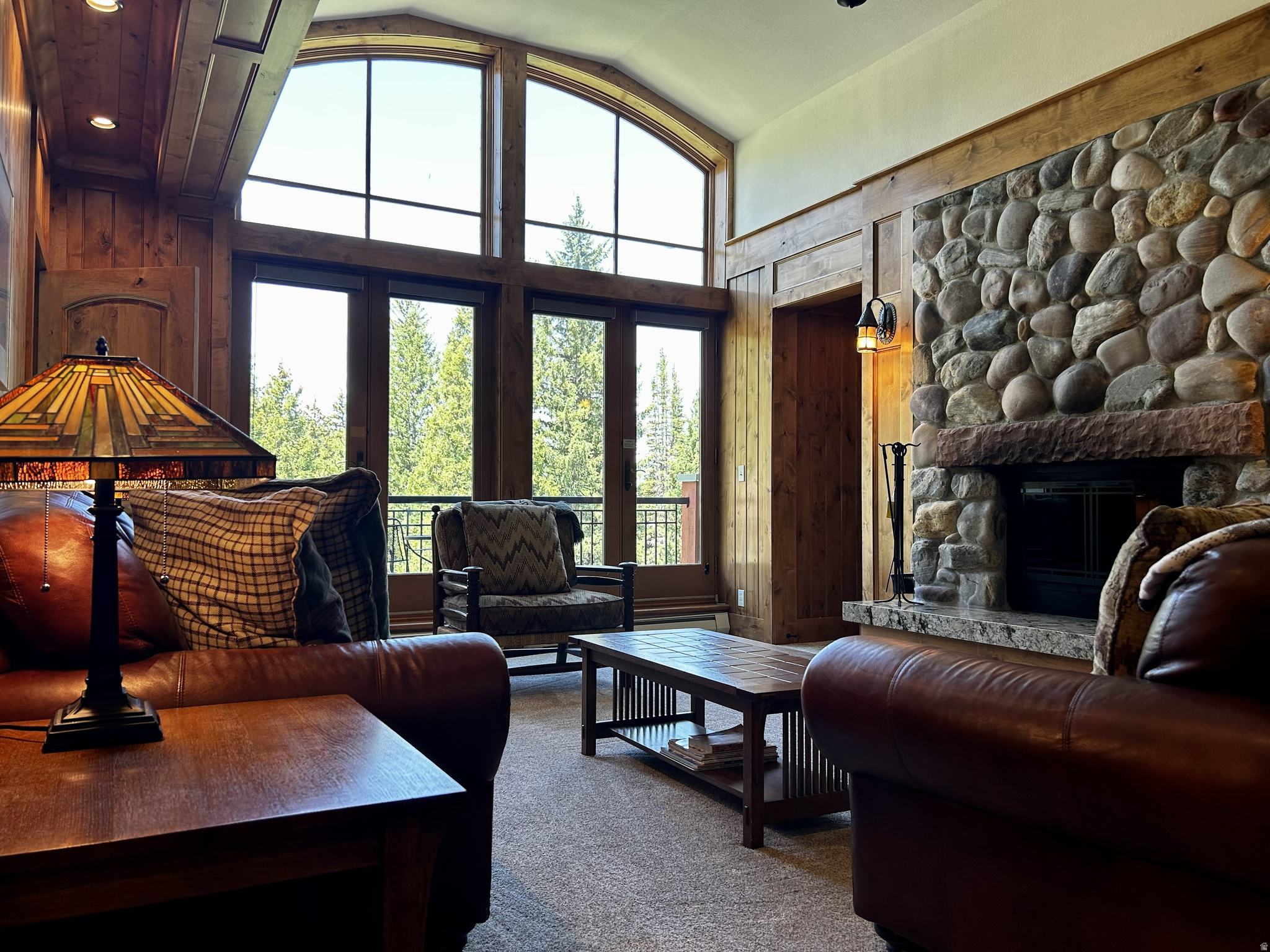 CREEKSIDE - Residential