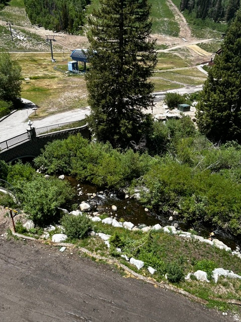 CREEKSIDE - Residential