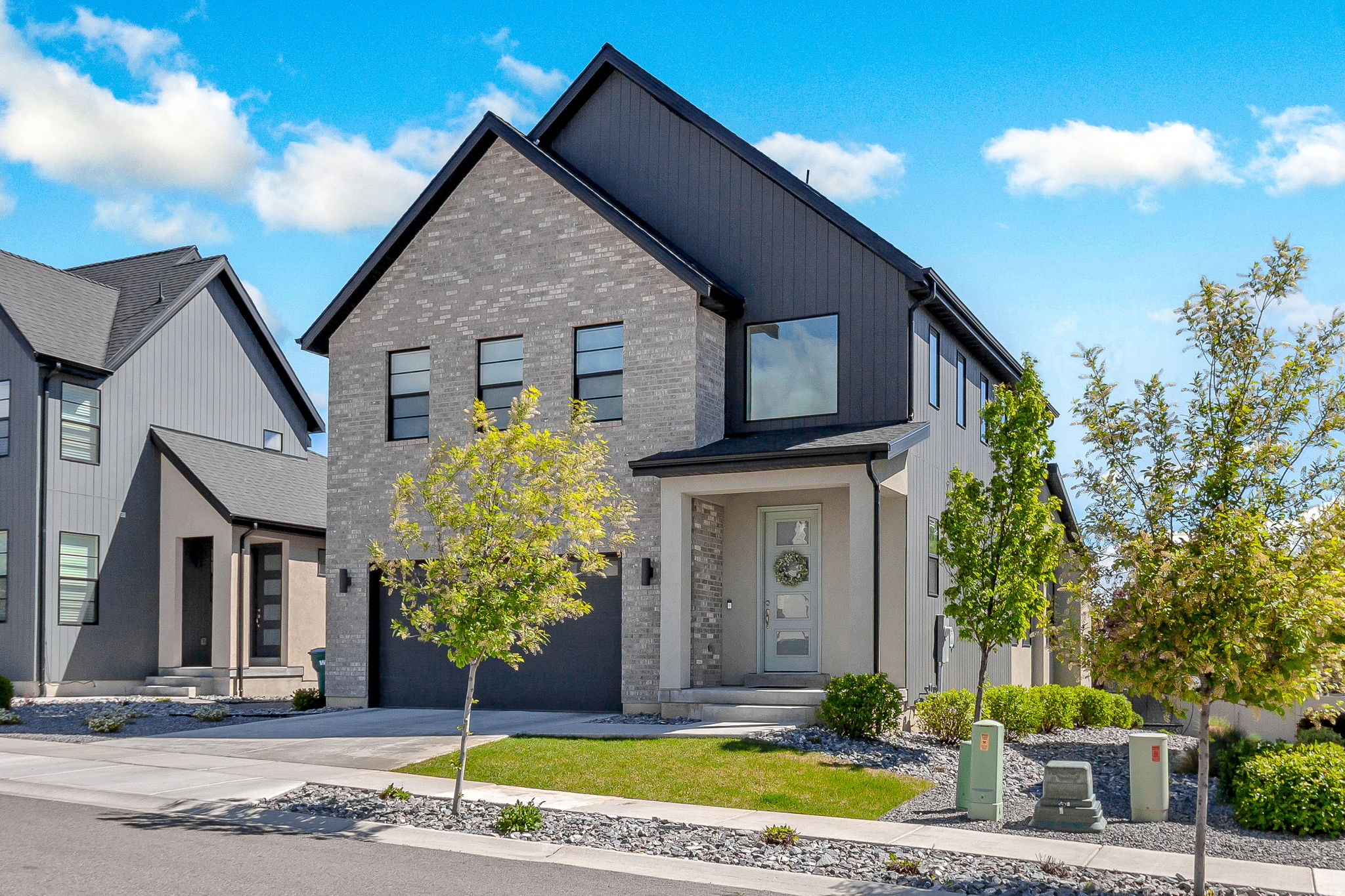 PARKVIEW COTTAGES - Residential