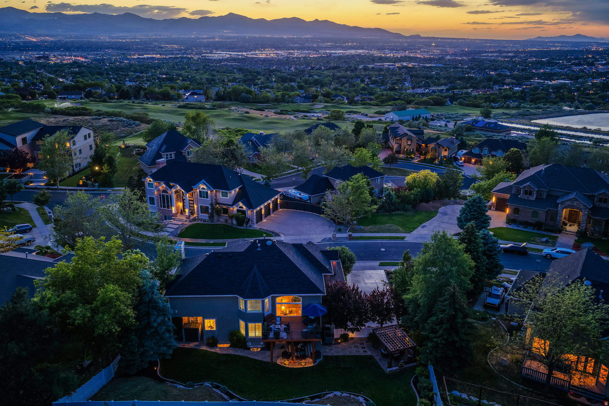 SOUTH MOUNTAIN - Residential