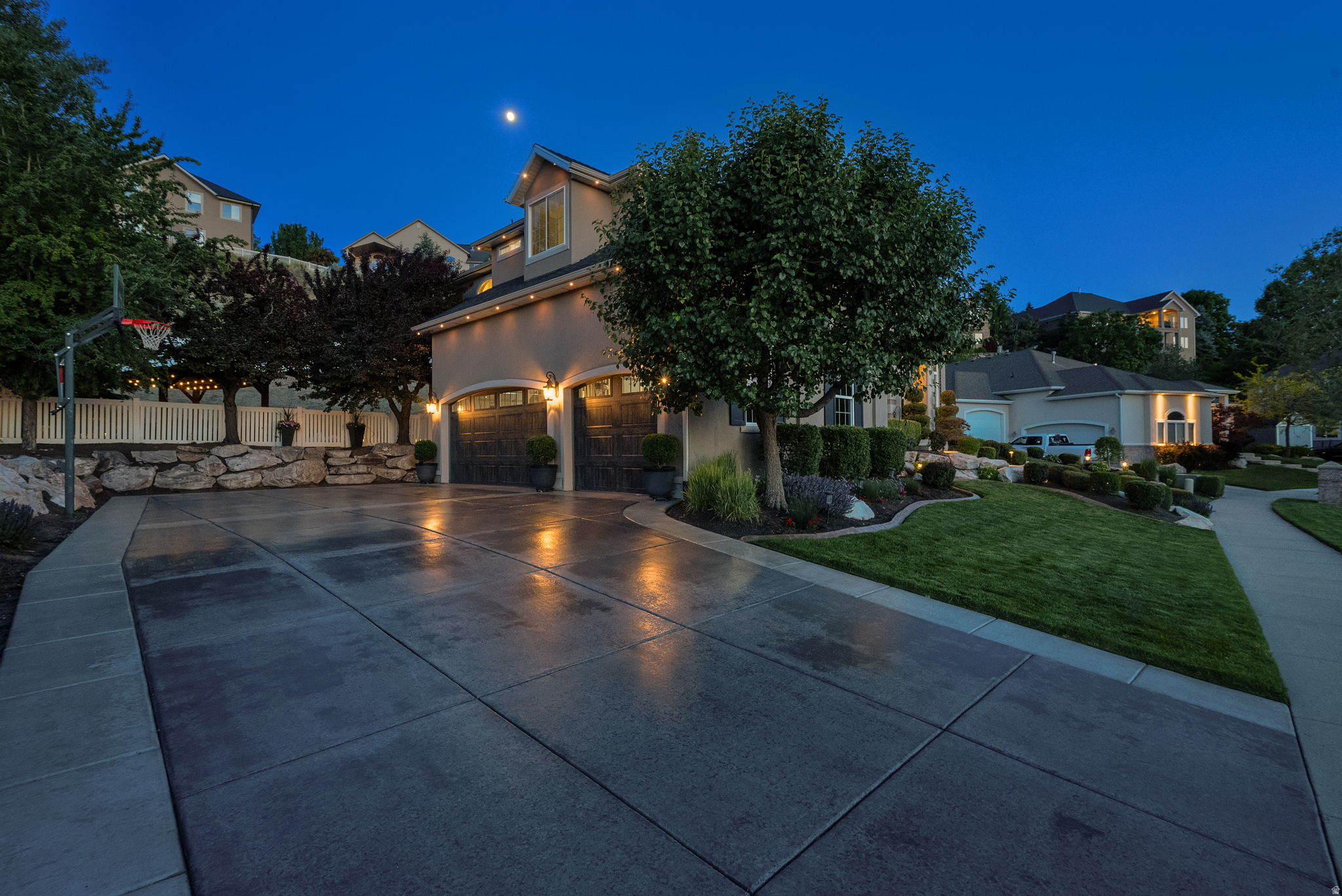 SOUTH MOUNTAIN - Residential