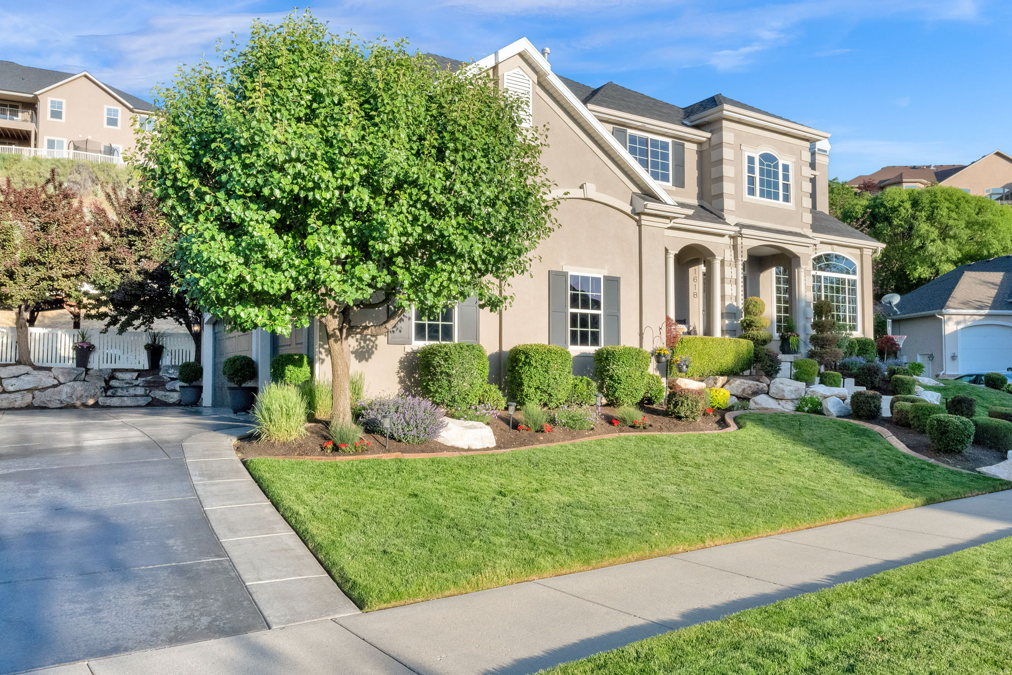 SOUTH MOUNTAIN - Residential