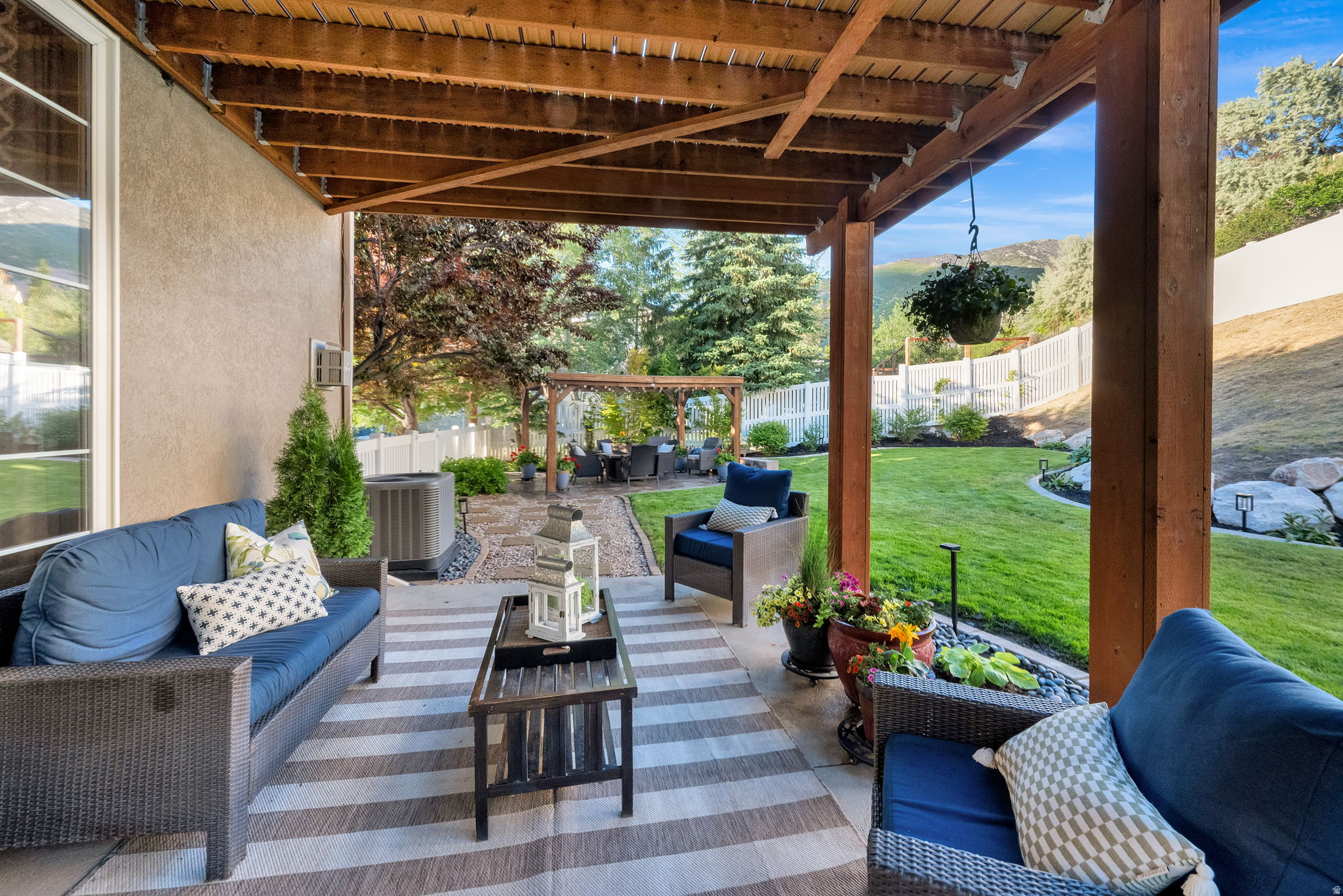 SOUTH MOUNTAIN - Residential