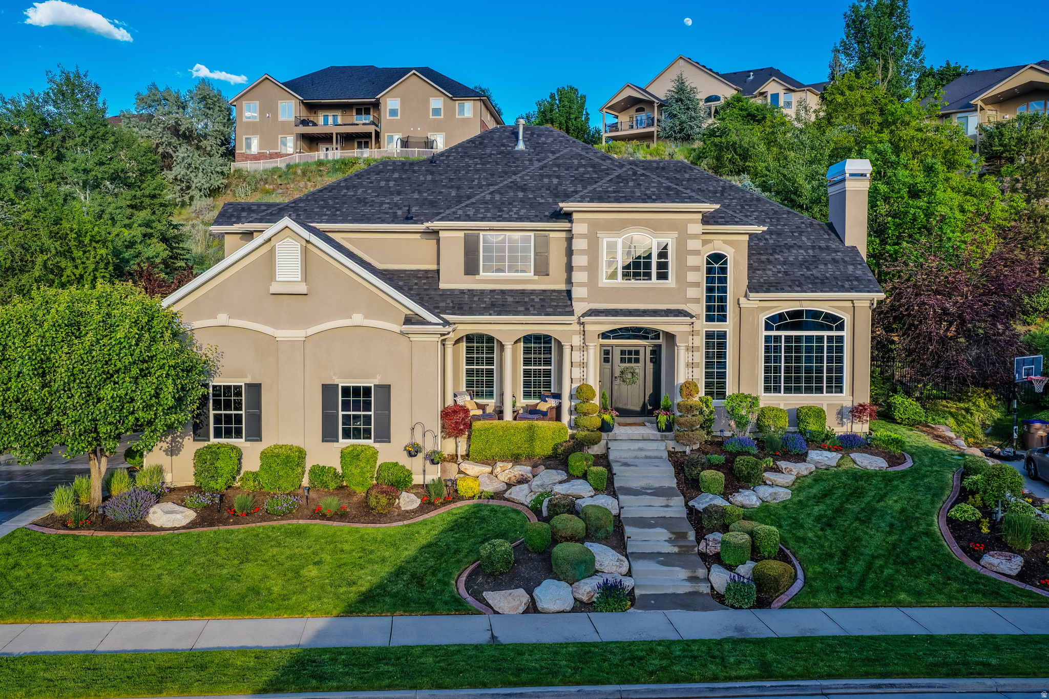 SOUTH MOUNTAIN - Residential