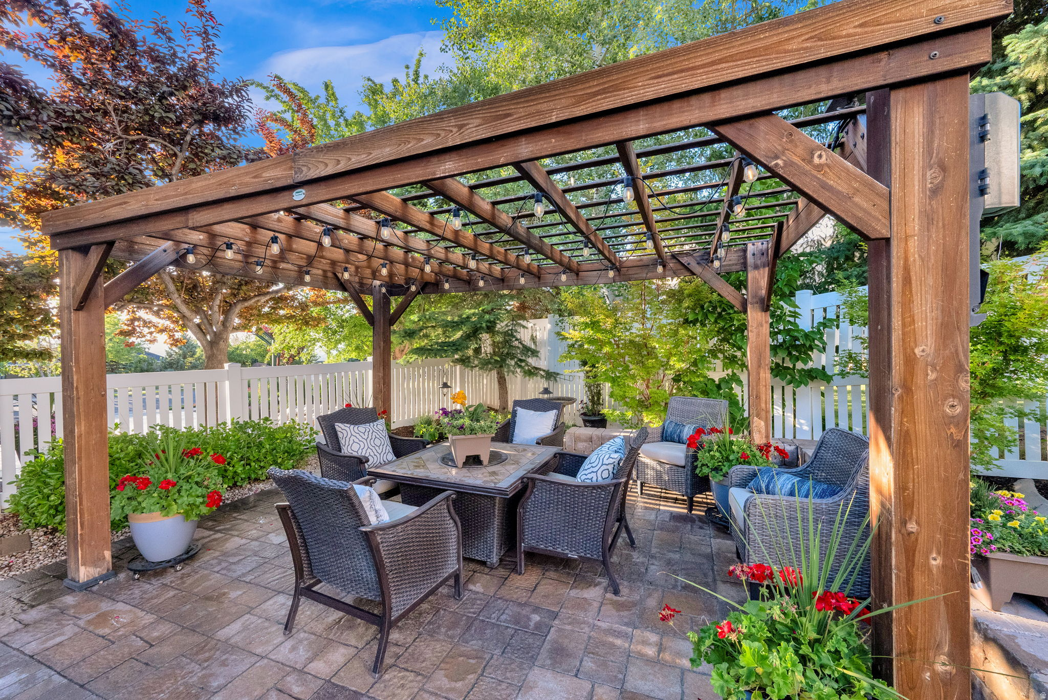 SOUTH MOUNTAIN - Residential