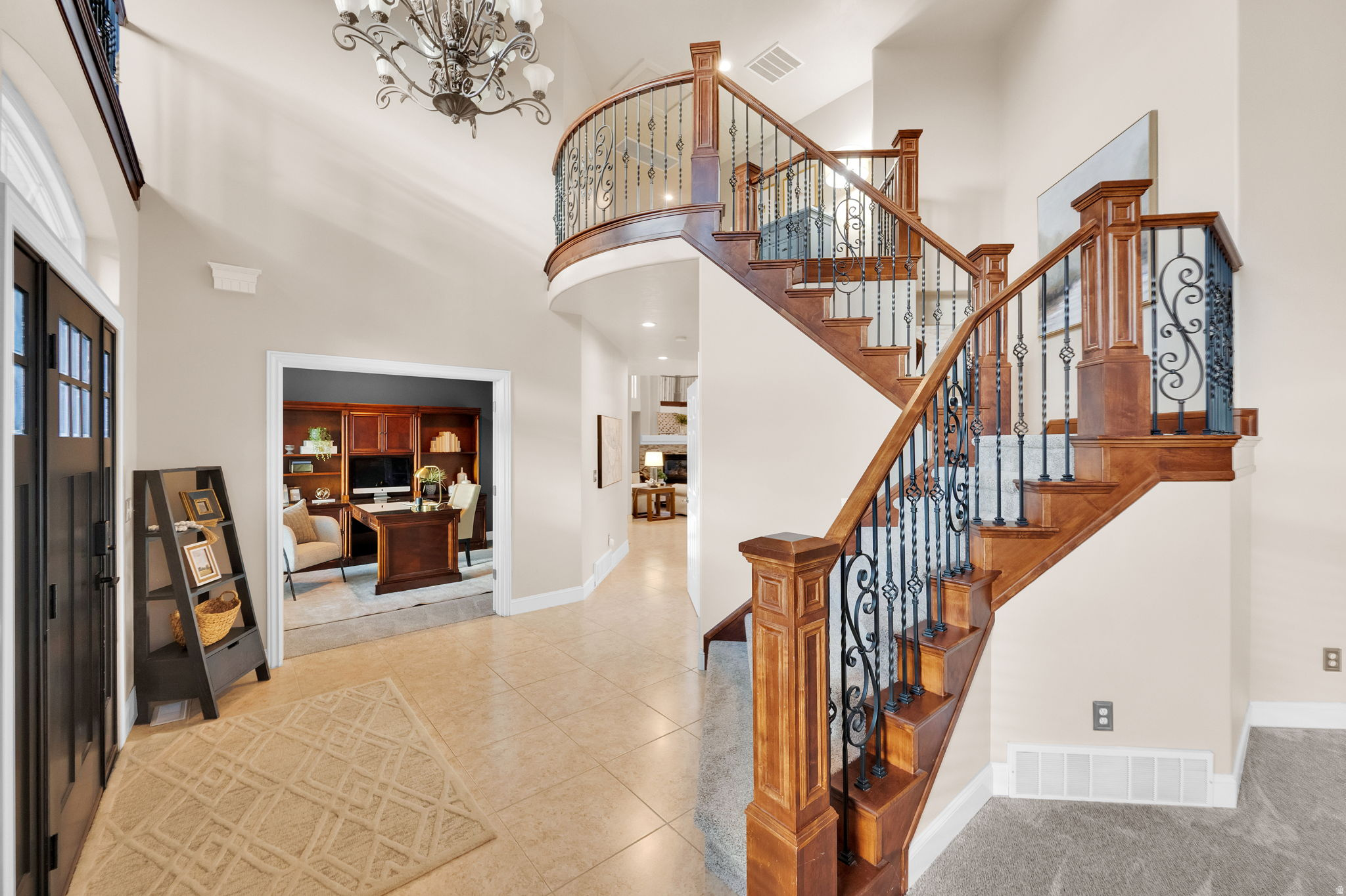 SOUTH MOUNTAIN - Residential