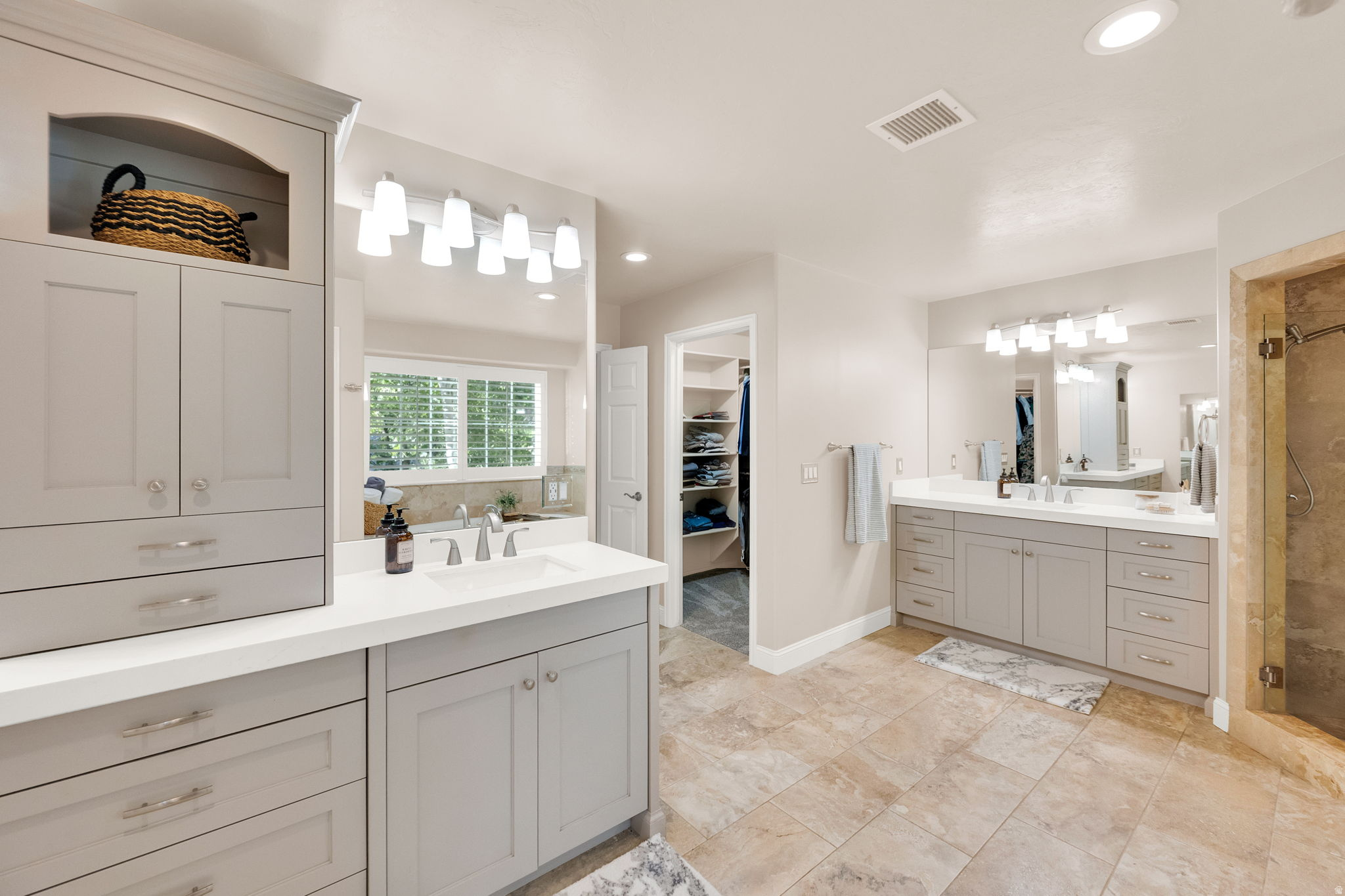 SOUTH MOUNTAIN - Residential